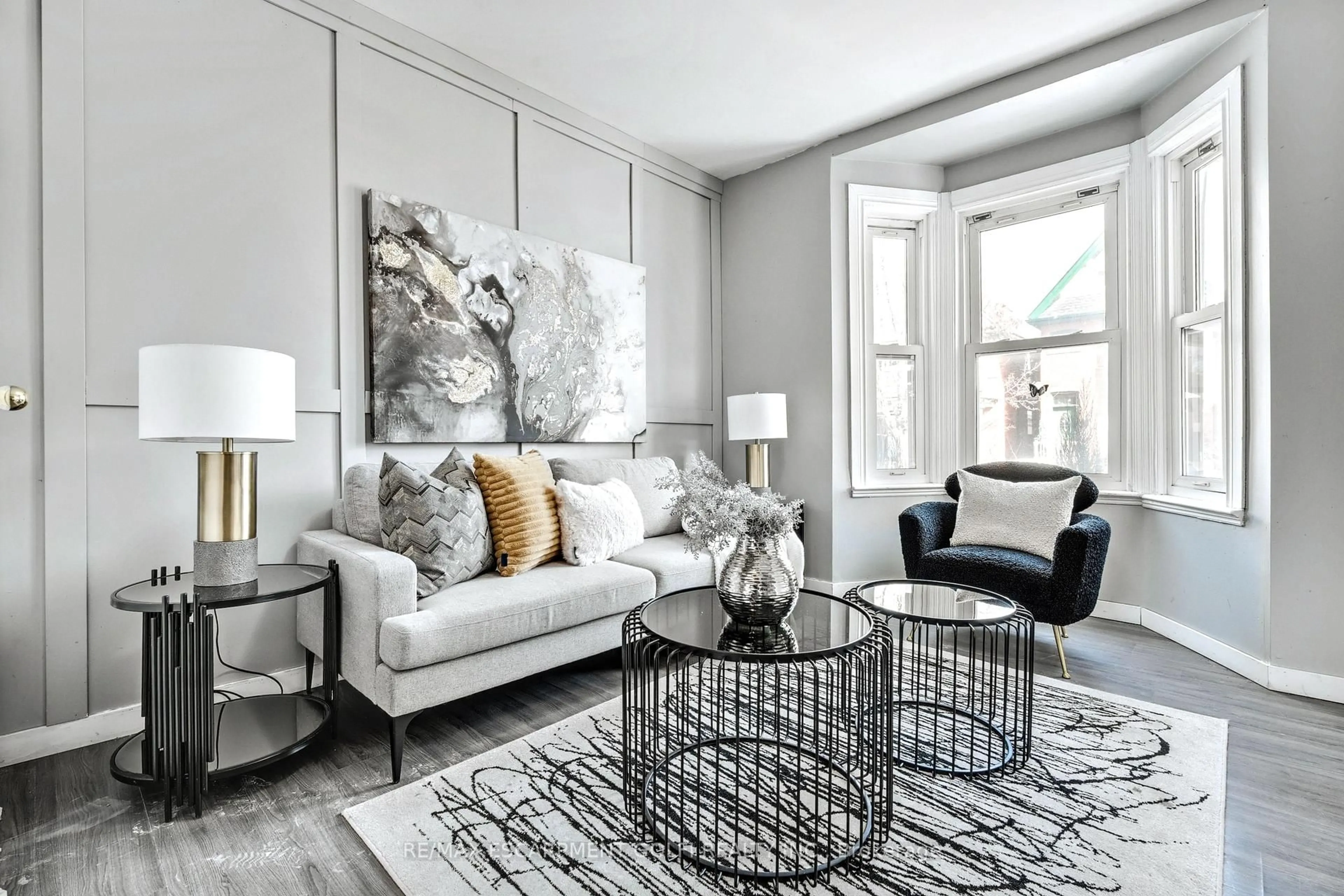 Living room with furniture, unknown for 381 Herkimer St, Hamilton Ontario L8P 2J2