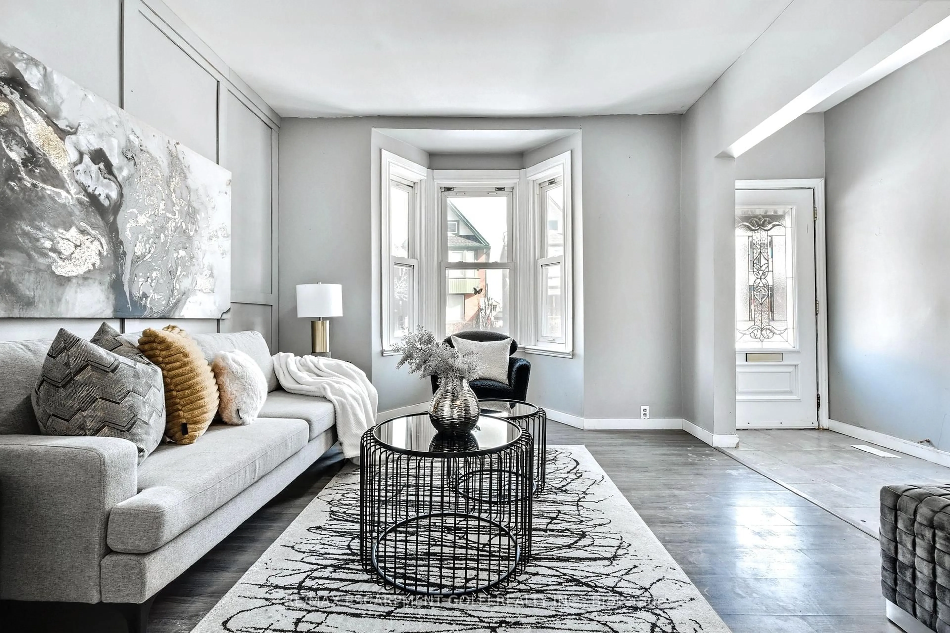Living room with furniture, unknown for 381 Herkimer St, Hamilton Ontario L8P 2J2