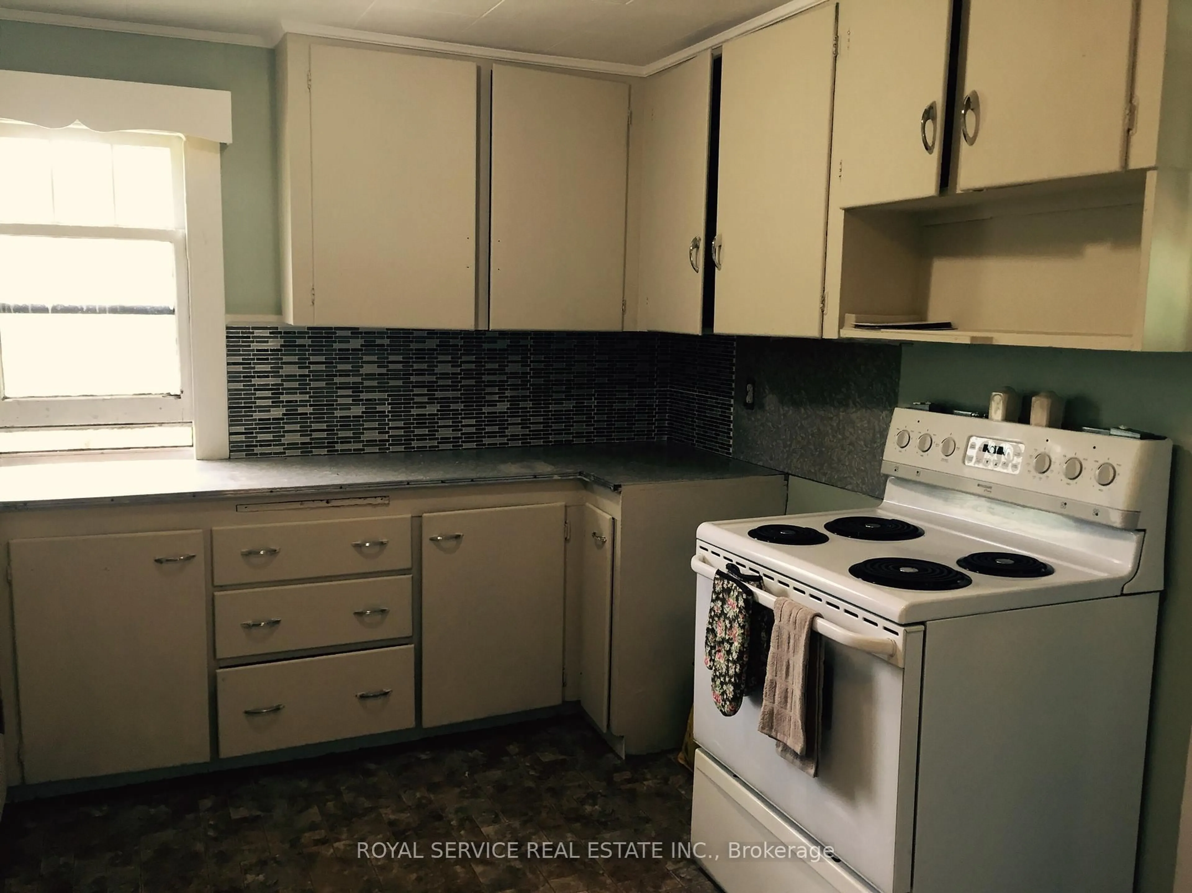 Standard kitchen, unknown for 5418 Lakeshore Dr, Hamilton Township Ontario K0K 2H0