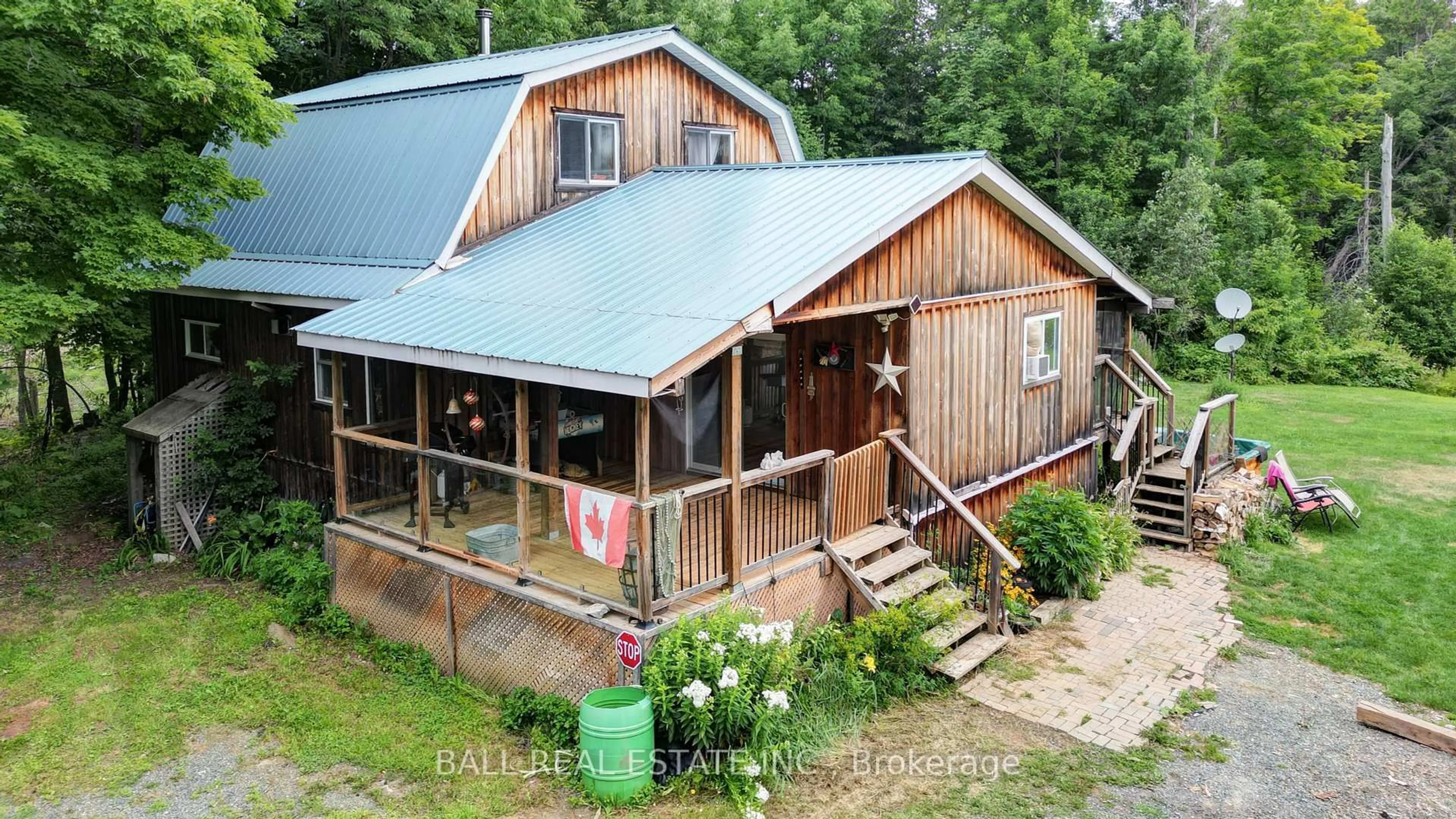 A pic from outside/outdoor area/front of a property/back of a property/a pic from drone, building for 1156 St Ola Rd, Hastings Ontario K0L 1W0