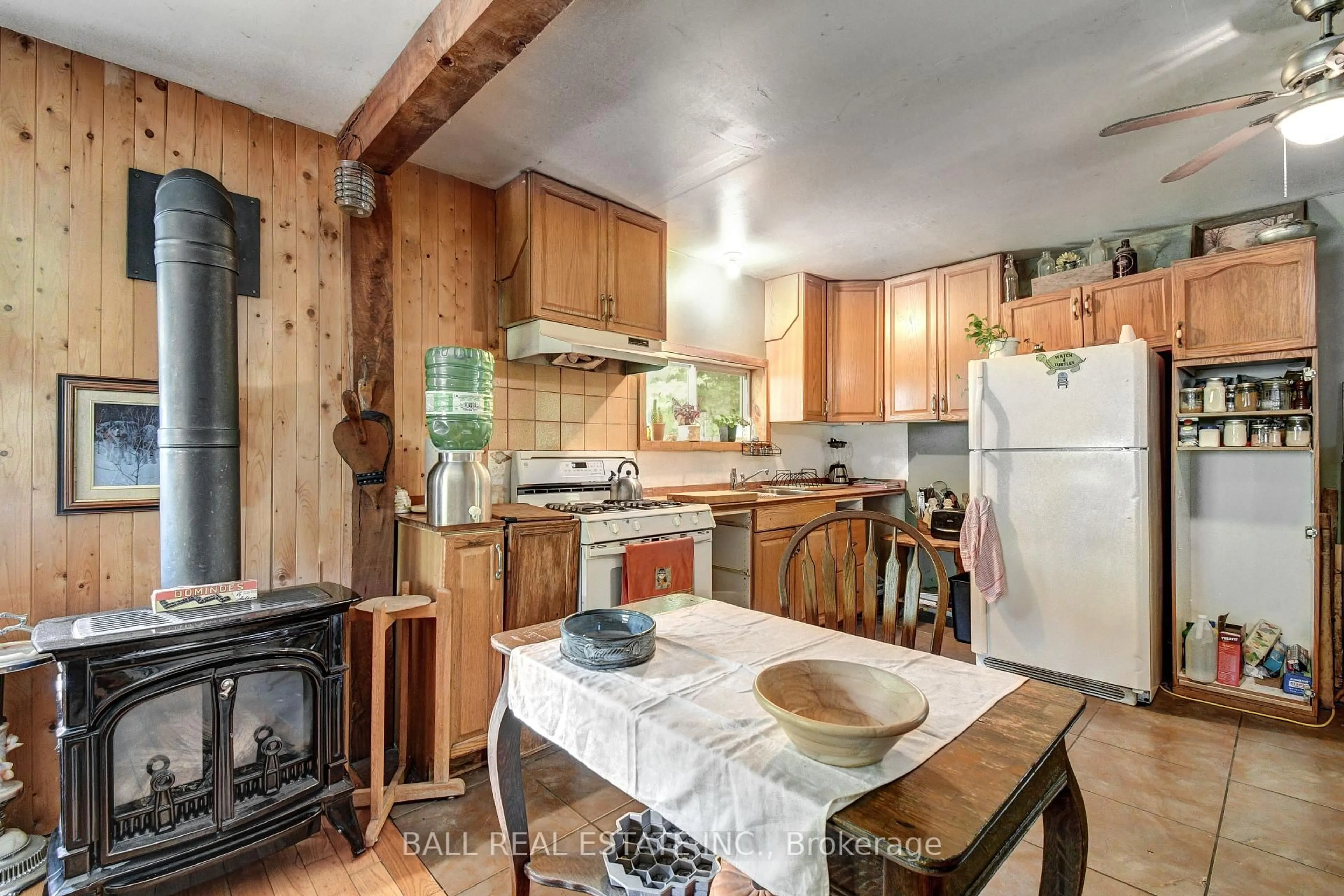 Rustic kitchen, unknown for 1156 St Ola Rd, Hastings Ontario K0L 1W0