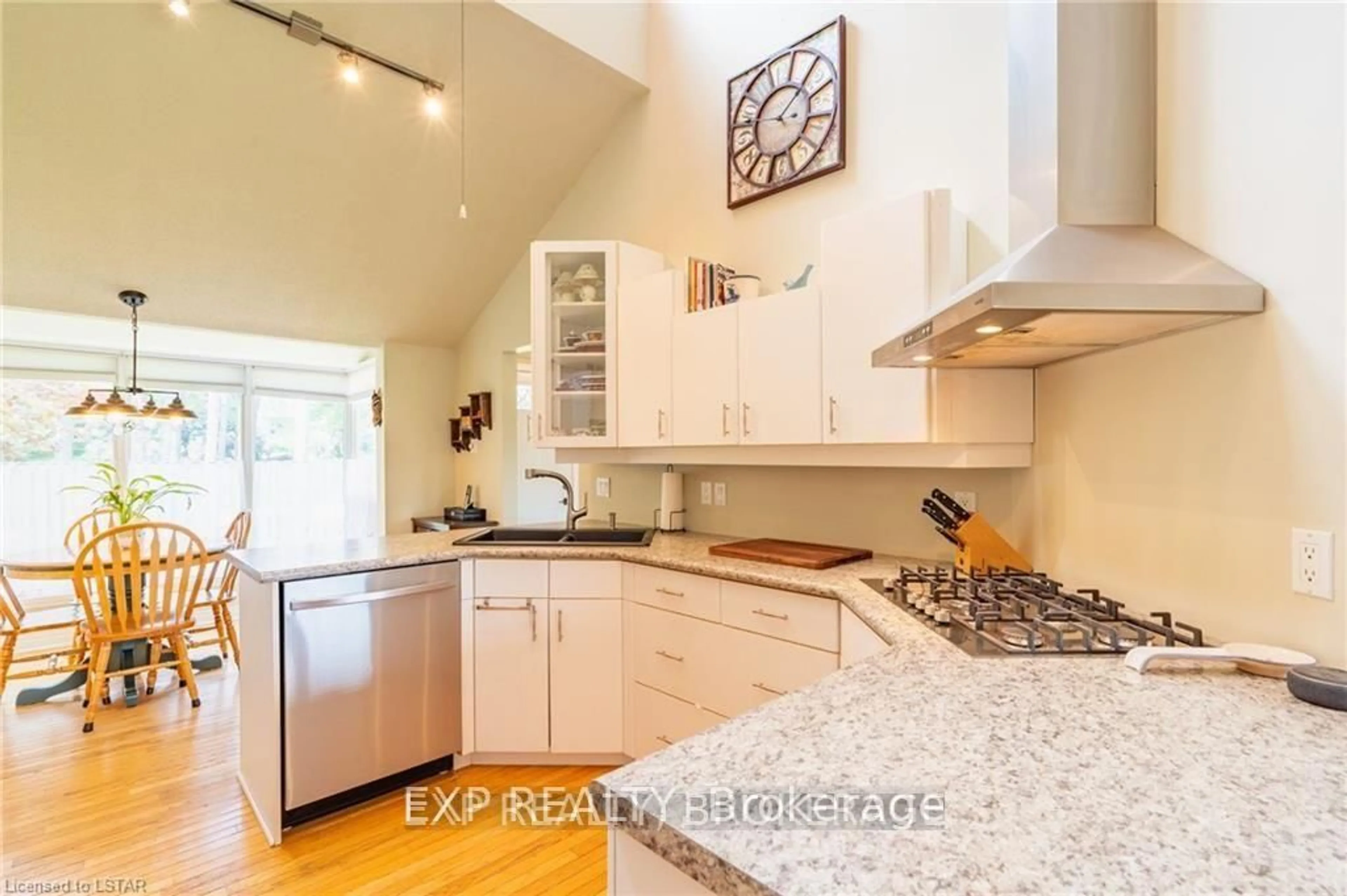 Open concept kitchen, ceramic/tile floor for 9680 Plank Rd, Bayham Ontario N0J 1H0