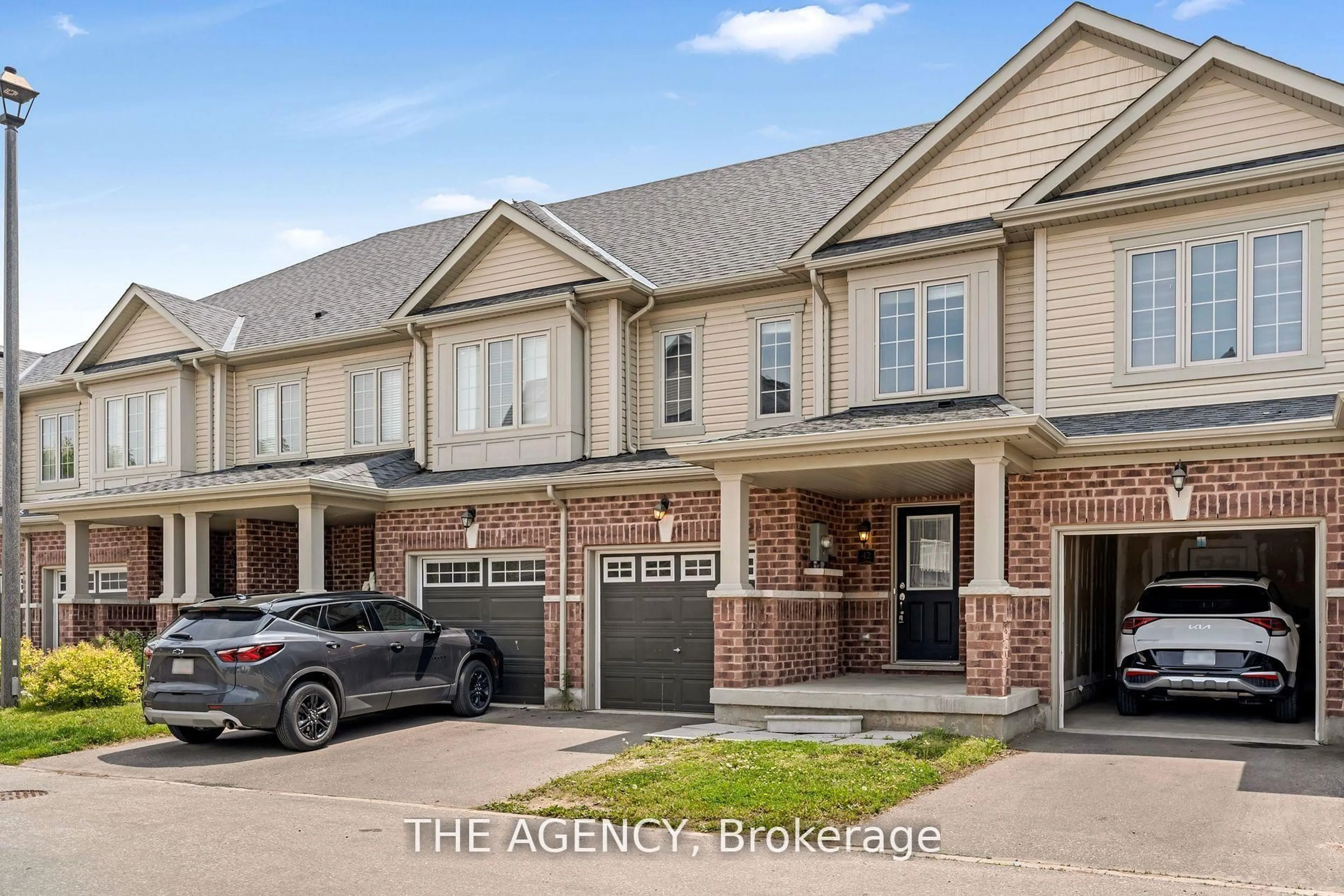 Home with brick exterior material, street for 570 LINDEN Dr #42, Cambridge Ontario N3H 0C9