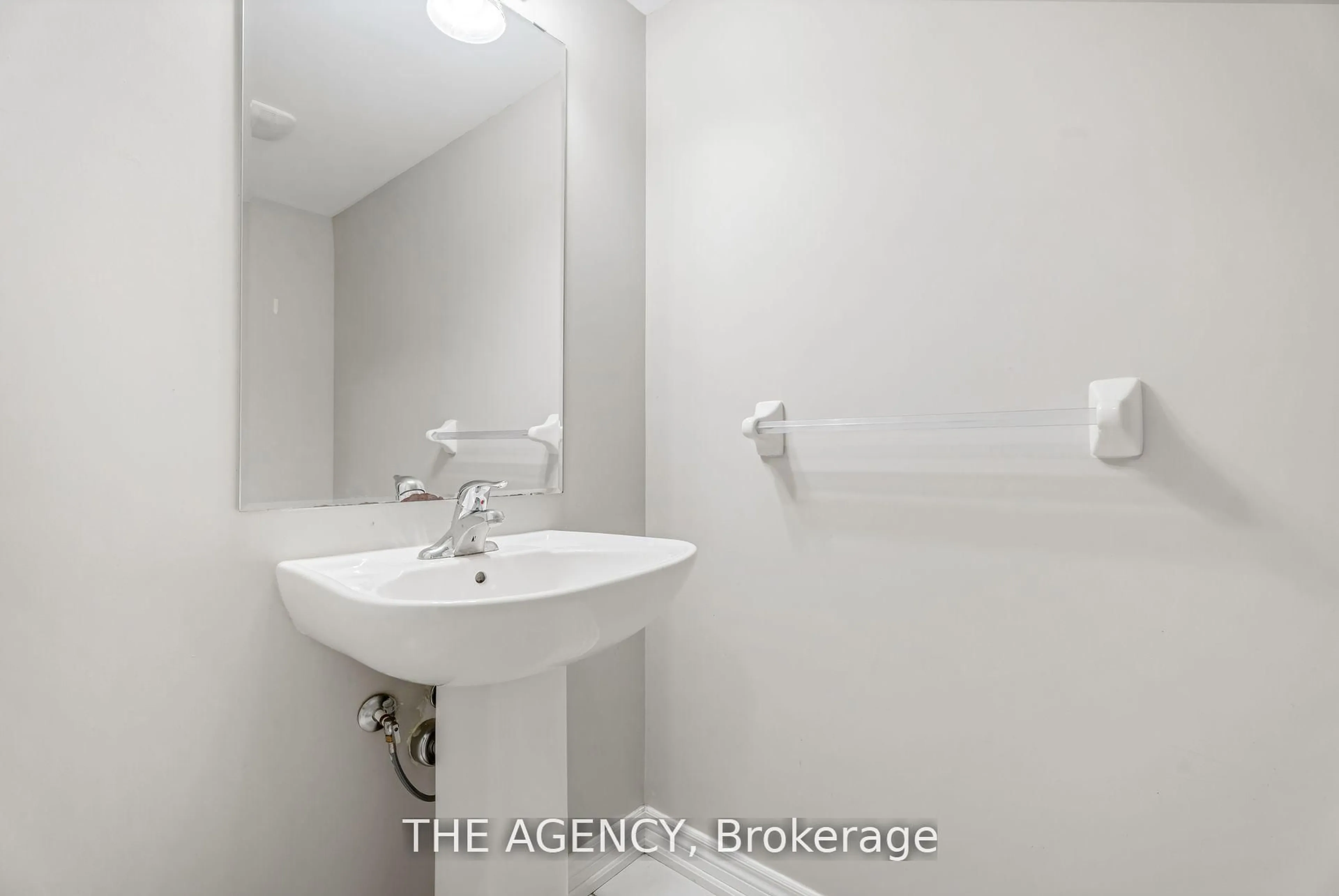 A pic of a room for 570 LINDEN Dr #42, Cambridge Ontario N3H 0C9