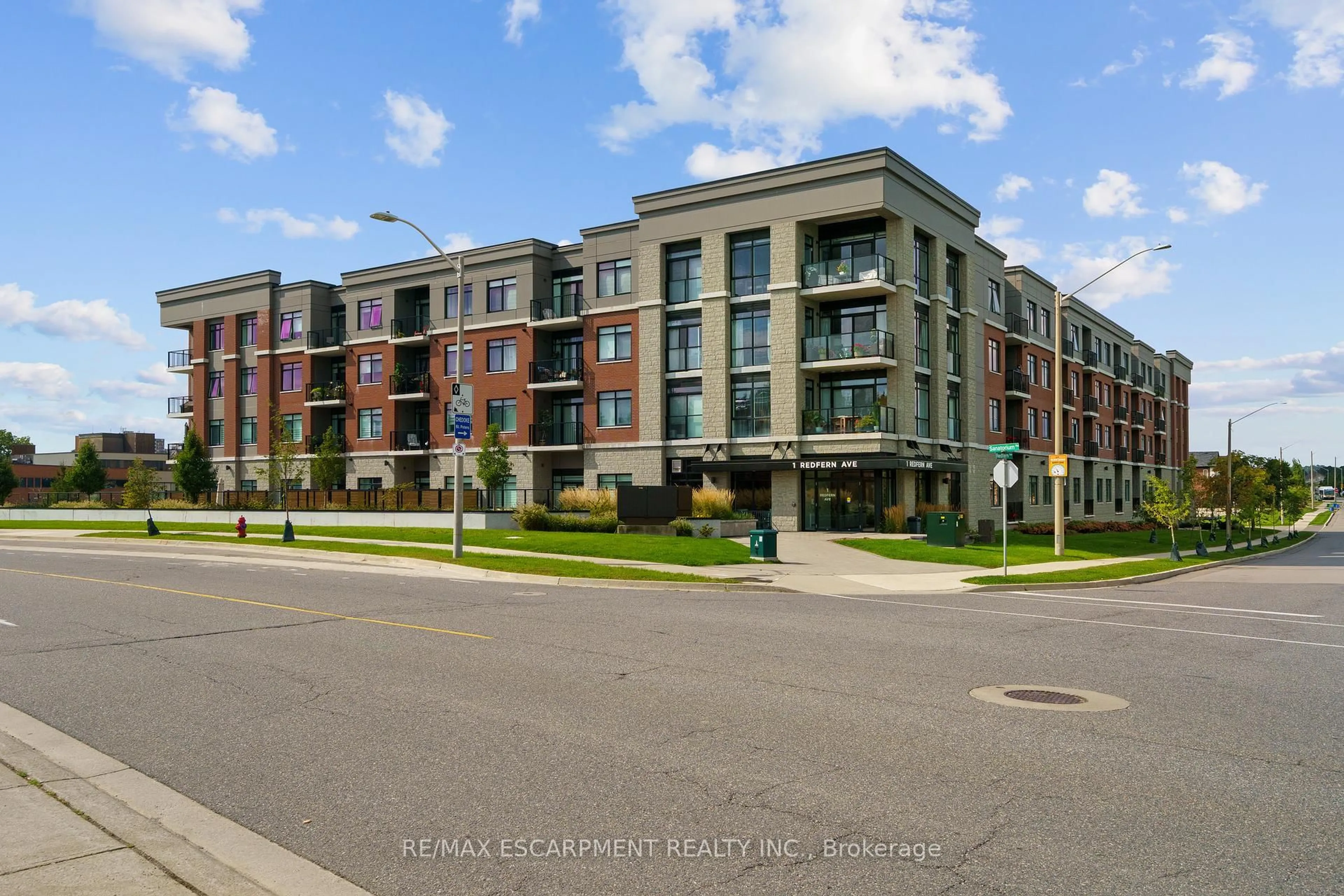 Unknown for 1 Redfern Ave #127, Hamilton Ontario L9C 7S6