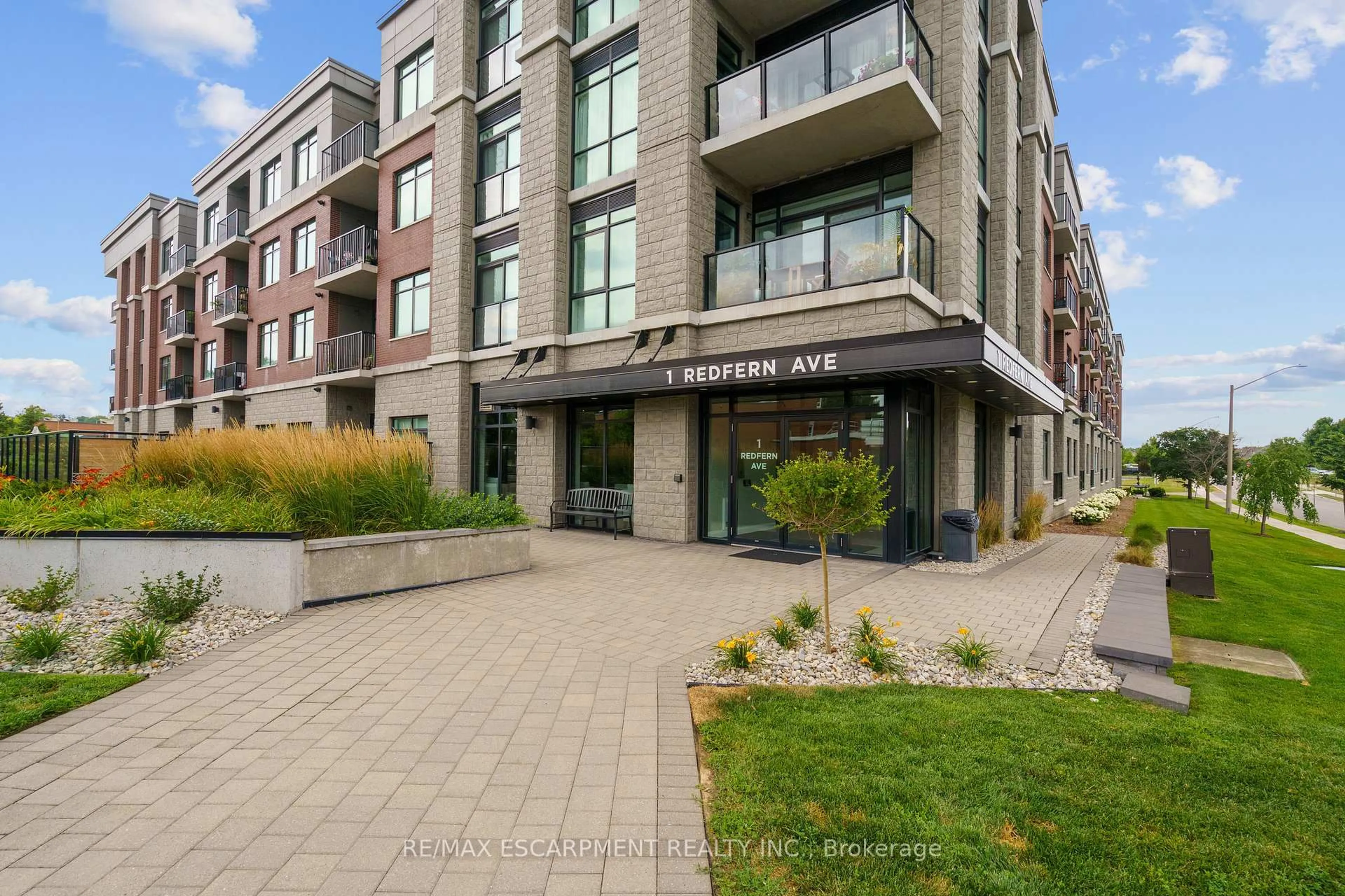 Patio, street for 1 Redfern Ave #127, Hamilton Ontario L9C 7S6