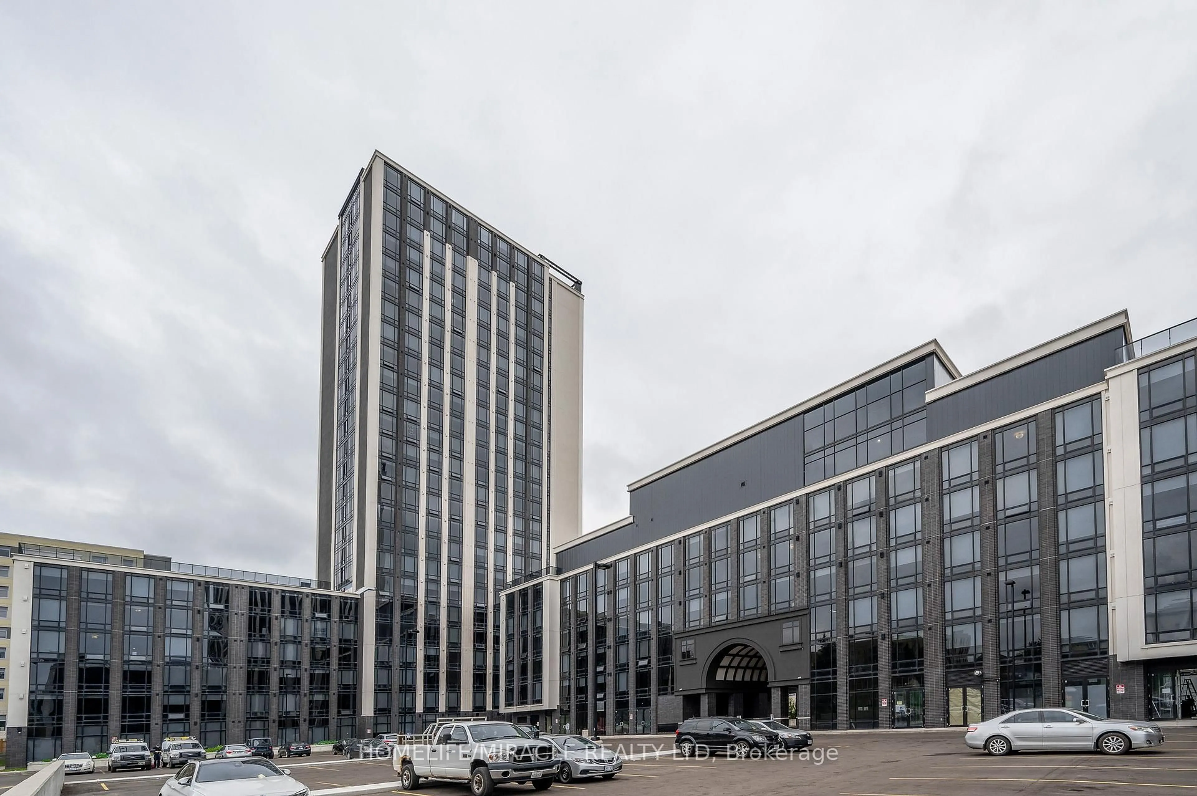 Indoor foyer for 330 Phillip St #T1-1901, Waterloo Ontario N2L 3W9