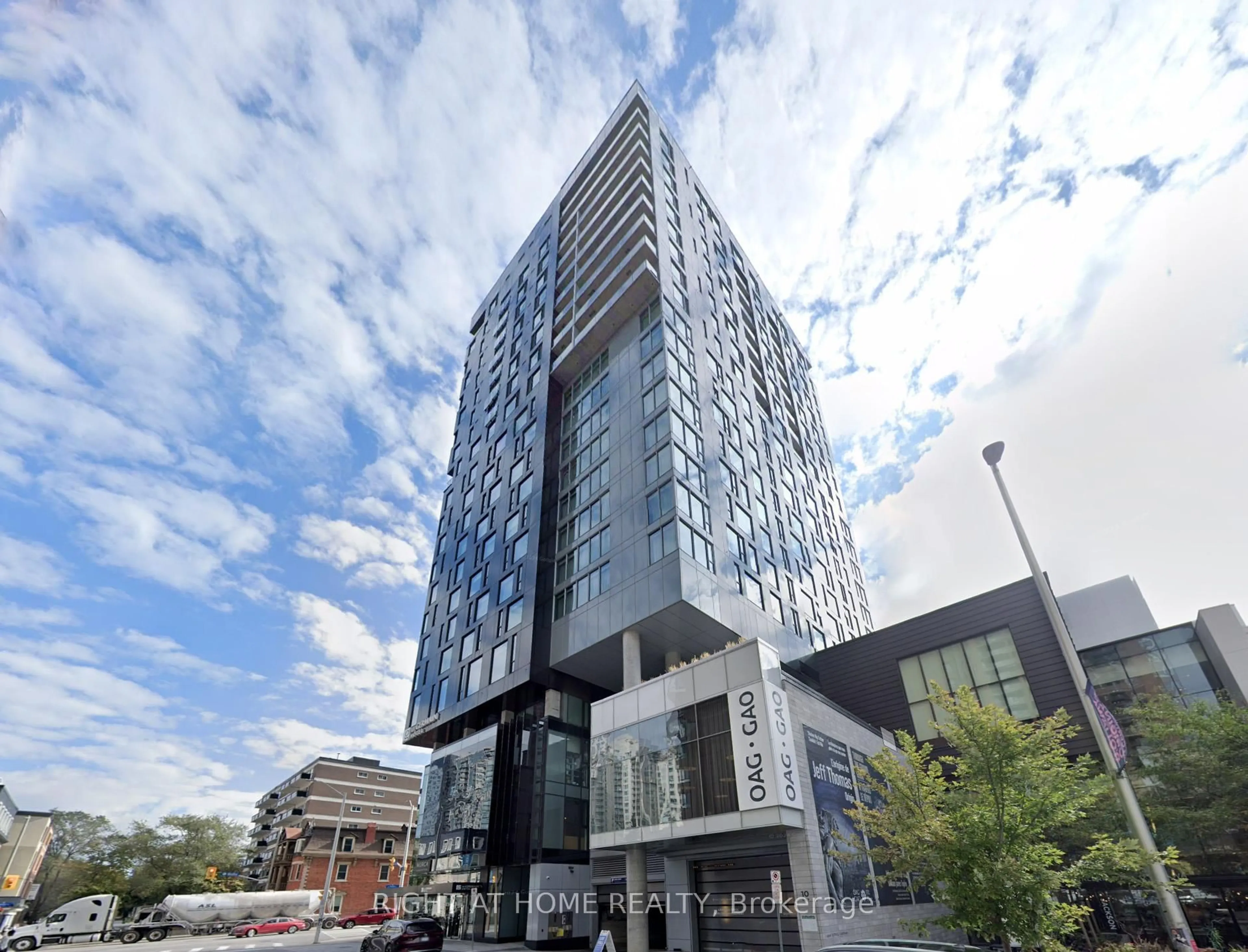 Unknown for 20 DALY Ave #2102, Ottawa Ontario K1N 6E2