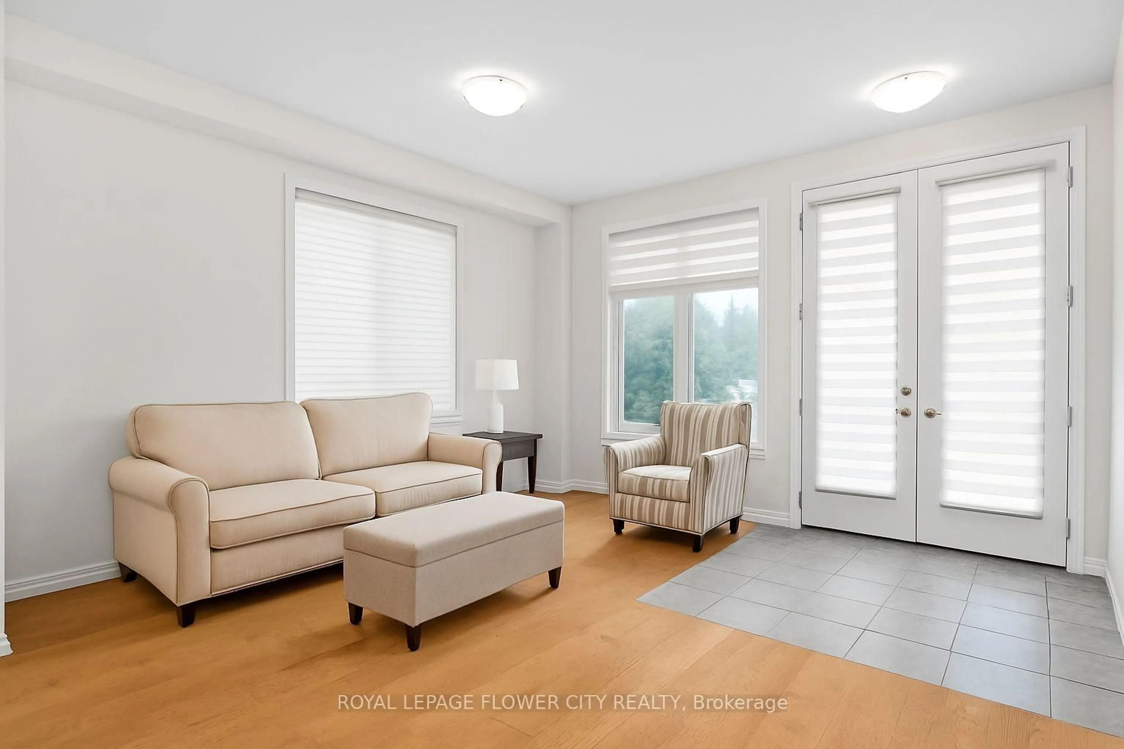 Living room with furniture, unknown for 7745 Secretariat Crt, Niagara Falls Ontario L2H 3V3