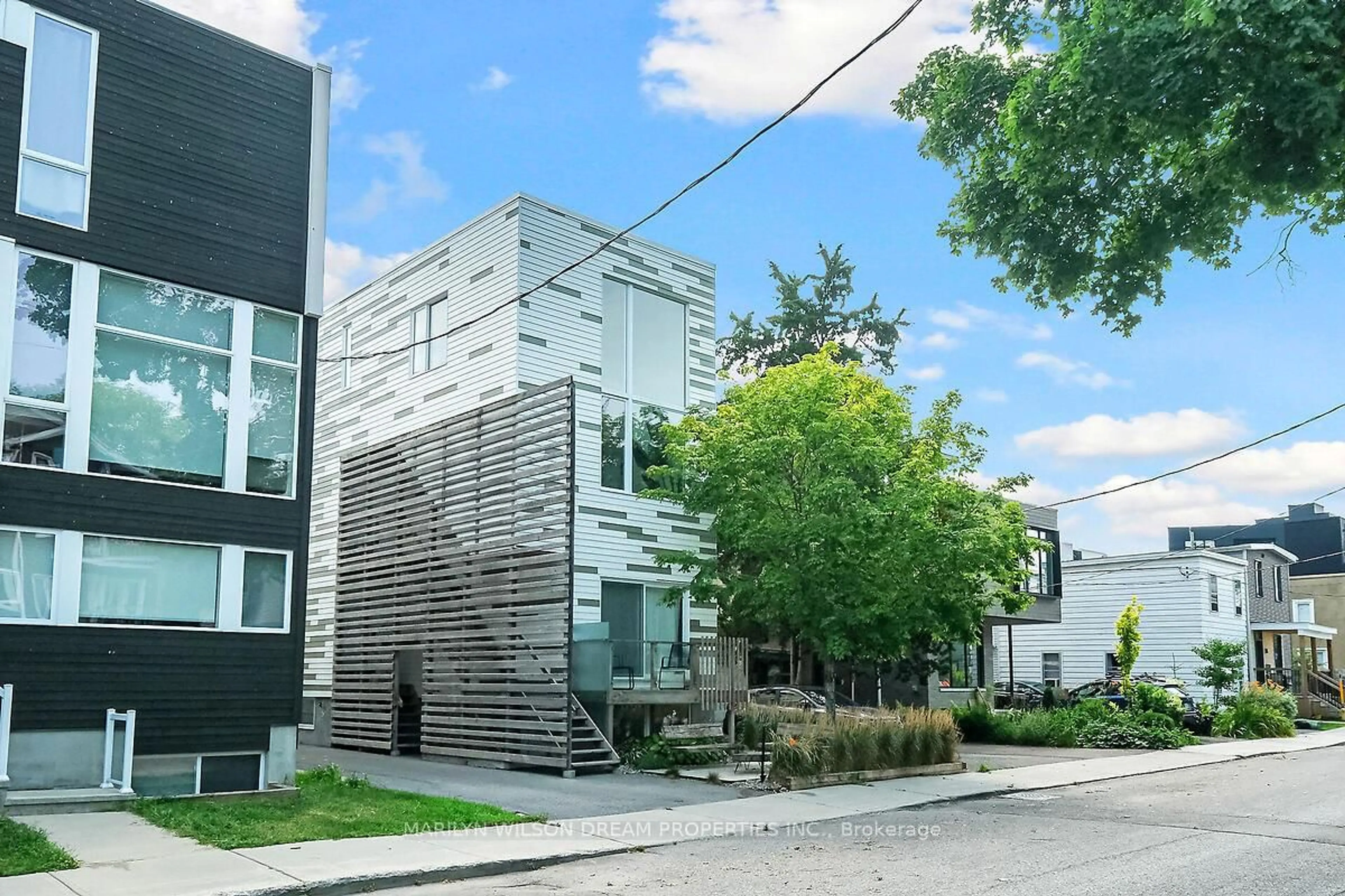 Unknown for 67 Pinhey St, Ottawa Ontario K1Y 1T5