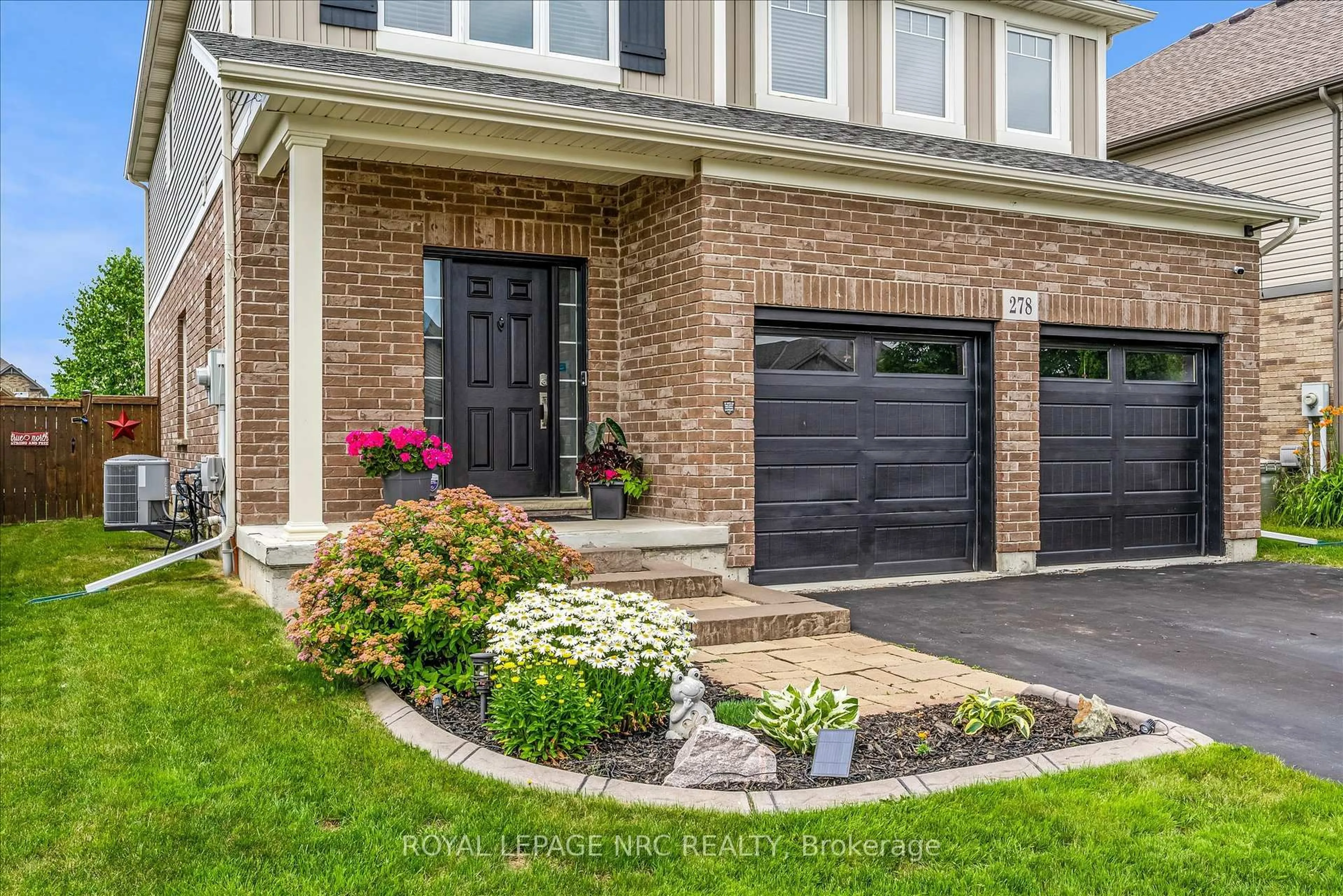 Home with brick exterior material, street for 278 Cardinal Cres, Welland Ontario L3C 0B1