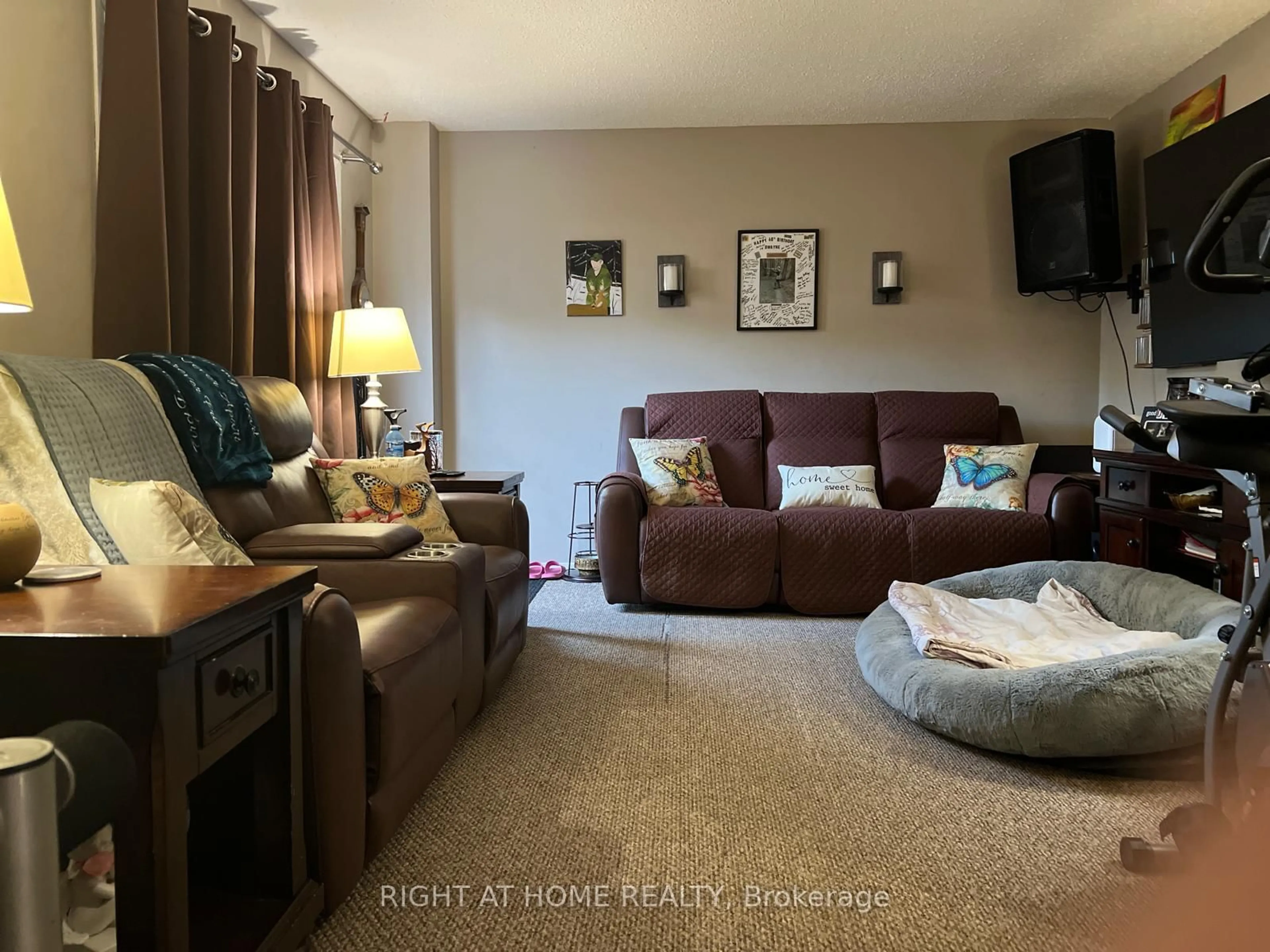 Living room with furniture, unknown for 135 Chalmers St #81, Cambridge Ontario N1R 6M2