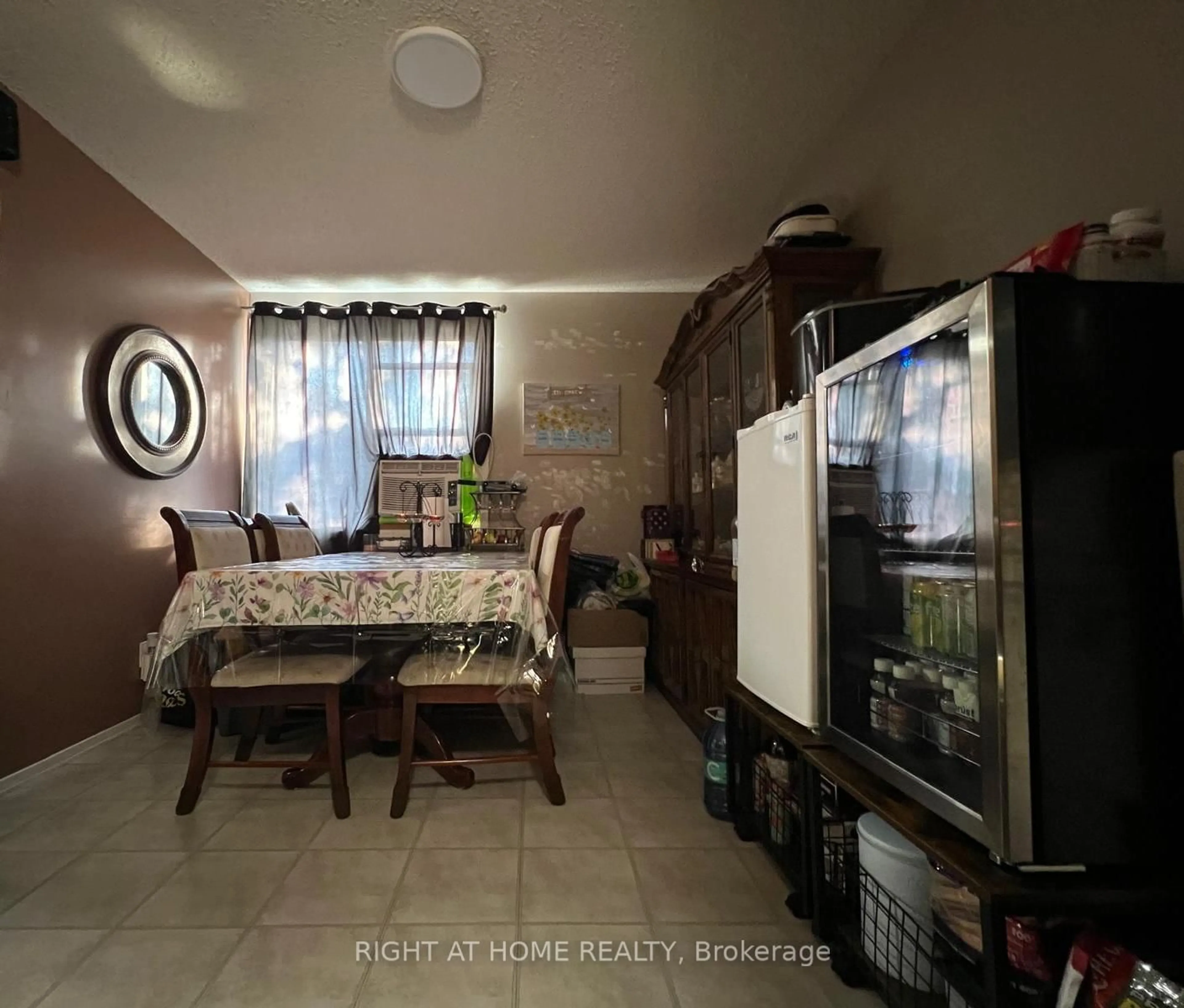 A pic of a room for 135 Chalmers St #81, Cambridge Ontario N1R 6M2
