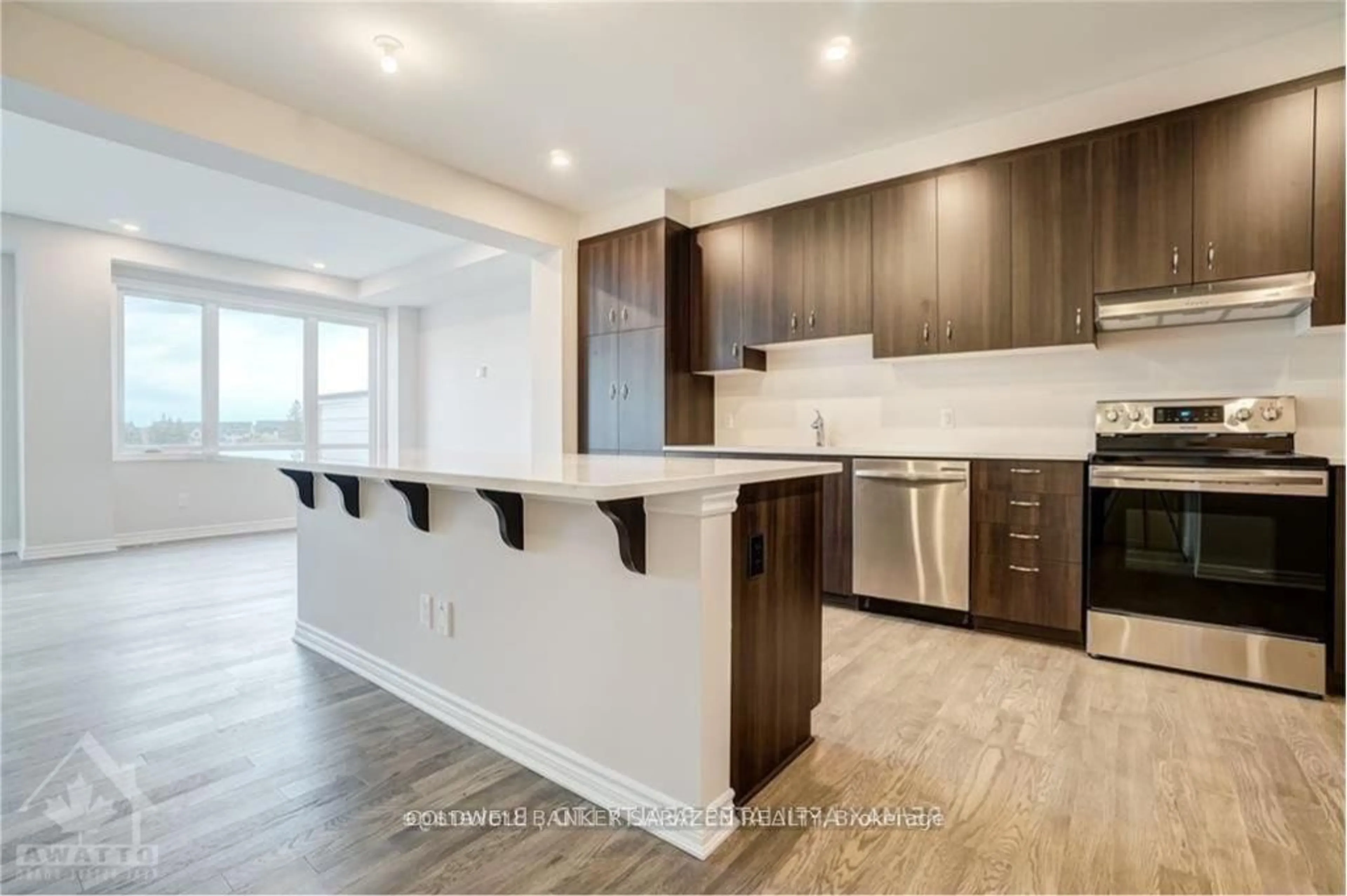 Open concept kitchen, unknown for 231 Squadron Cres, Ottawa Ontario K1K 5A4