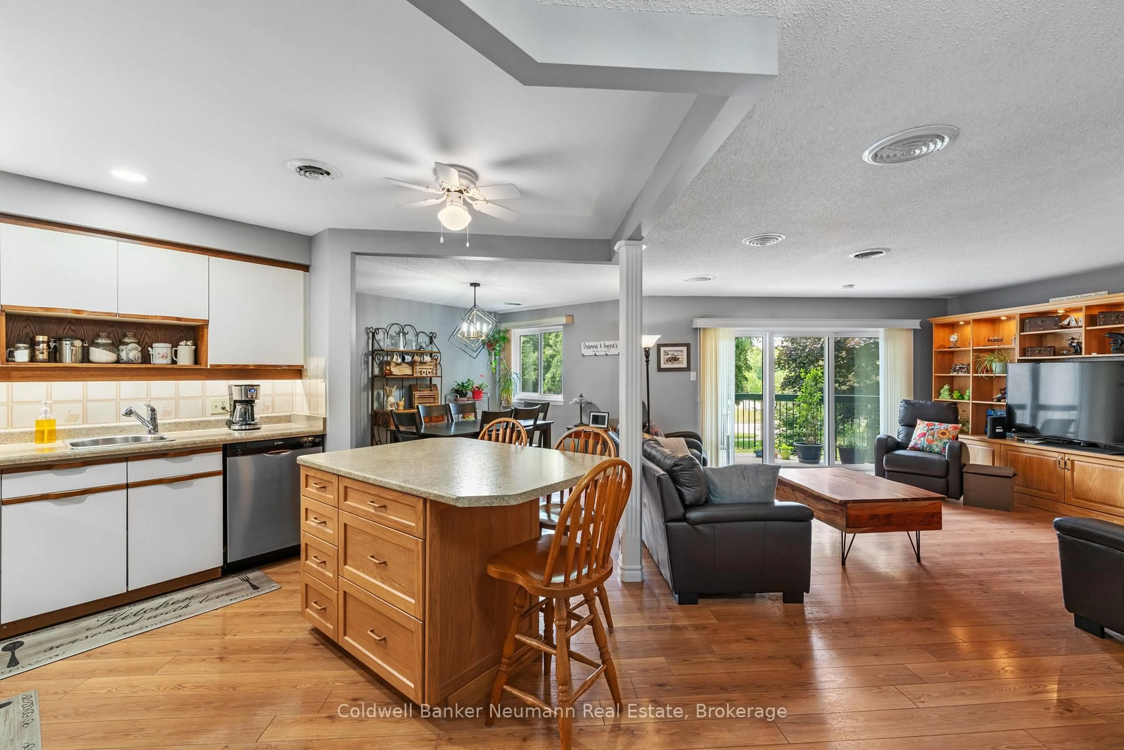 Open concept kitchen, ceramic/tile floor for 200 River St #208, Centre Wellington Ontario N1M 3H8
