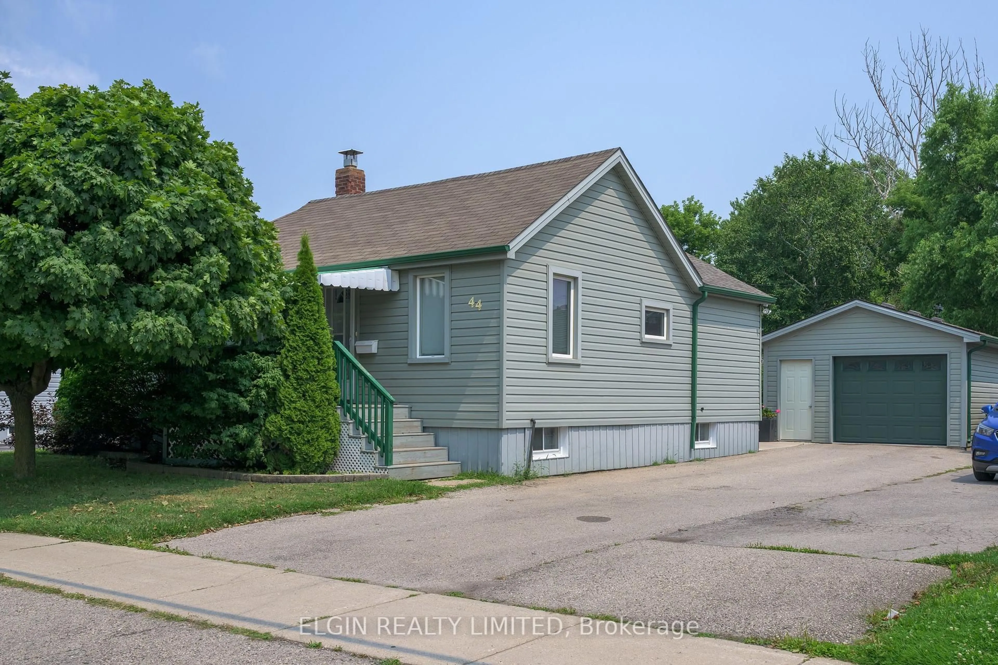 Unknown for 44 First Ave, St. Thomas Ontario N5R 4M9