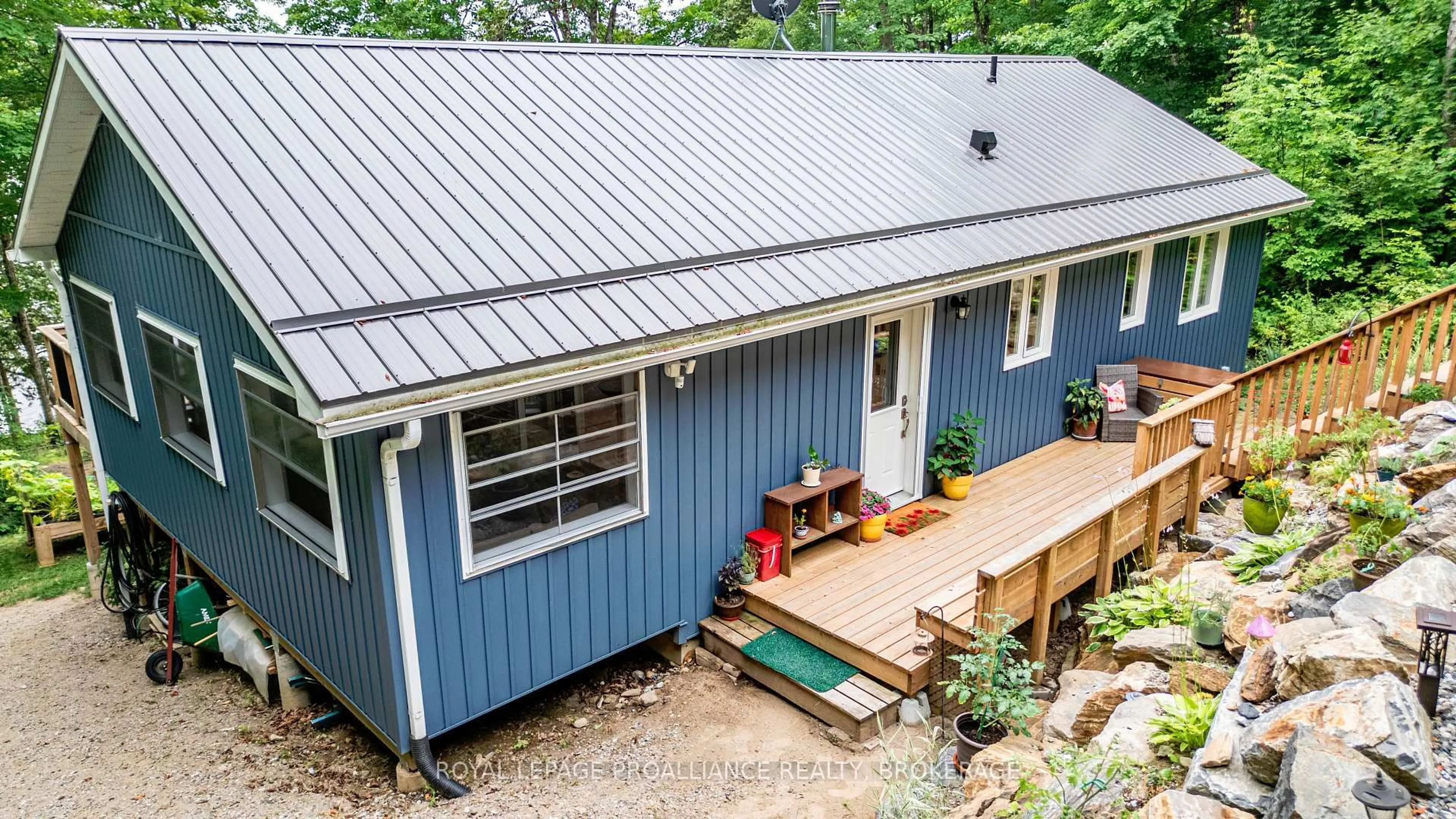 Home with vinyl exterior material, unknown for 1099 Almost Lane, Ardoch Ontario K0H 1C0