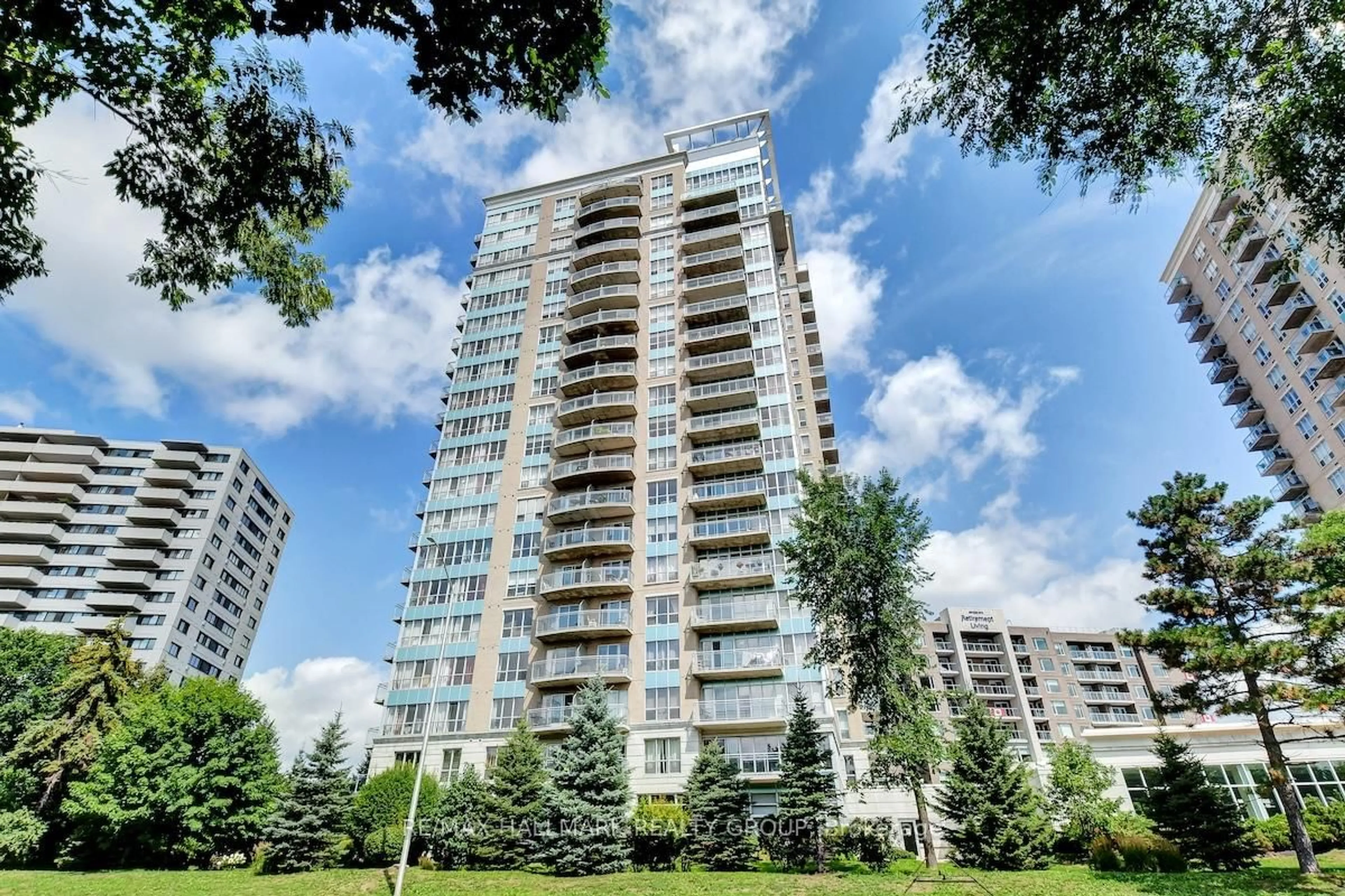 Unknown for 70 Landry St #303, Ottawa Ontario K1L 0A8