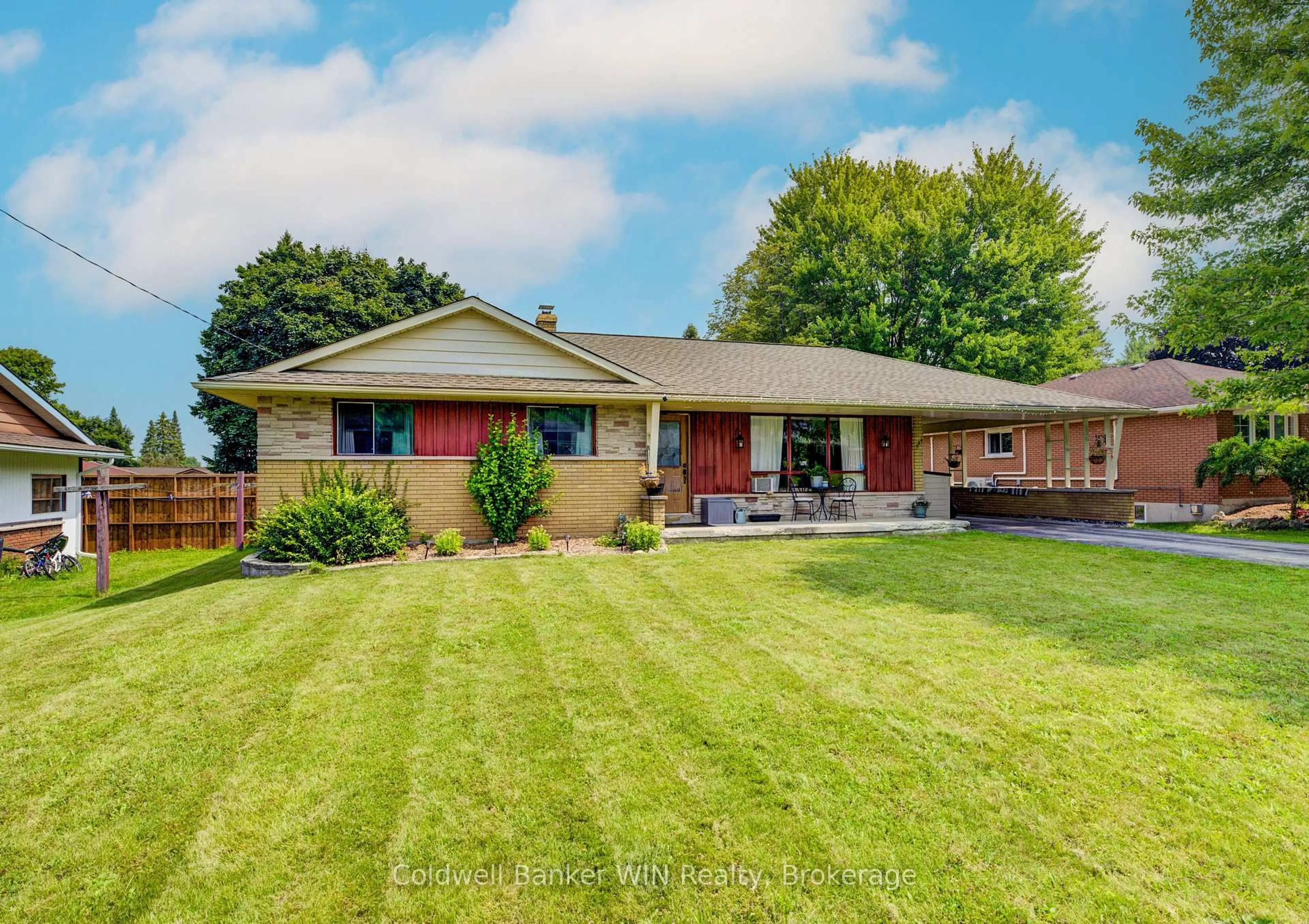 Home with brick exterior material, street for 324 Egremont St, Wellington North Ontario N0G 2L2
