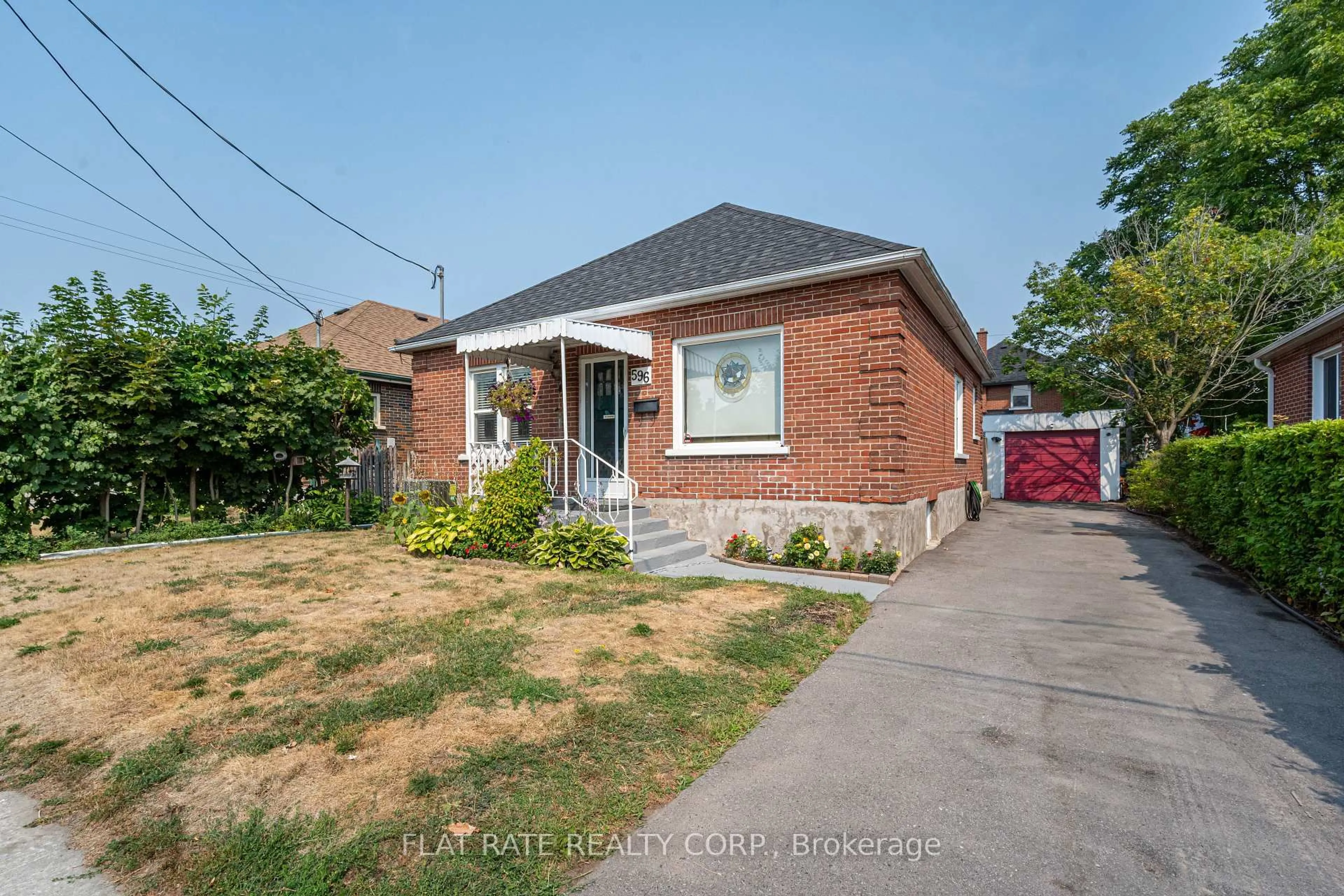 Home with brick exterior material, street for 596 McCannan Ave, Peterborough Central Ontario K9J 4J6