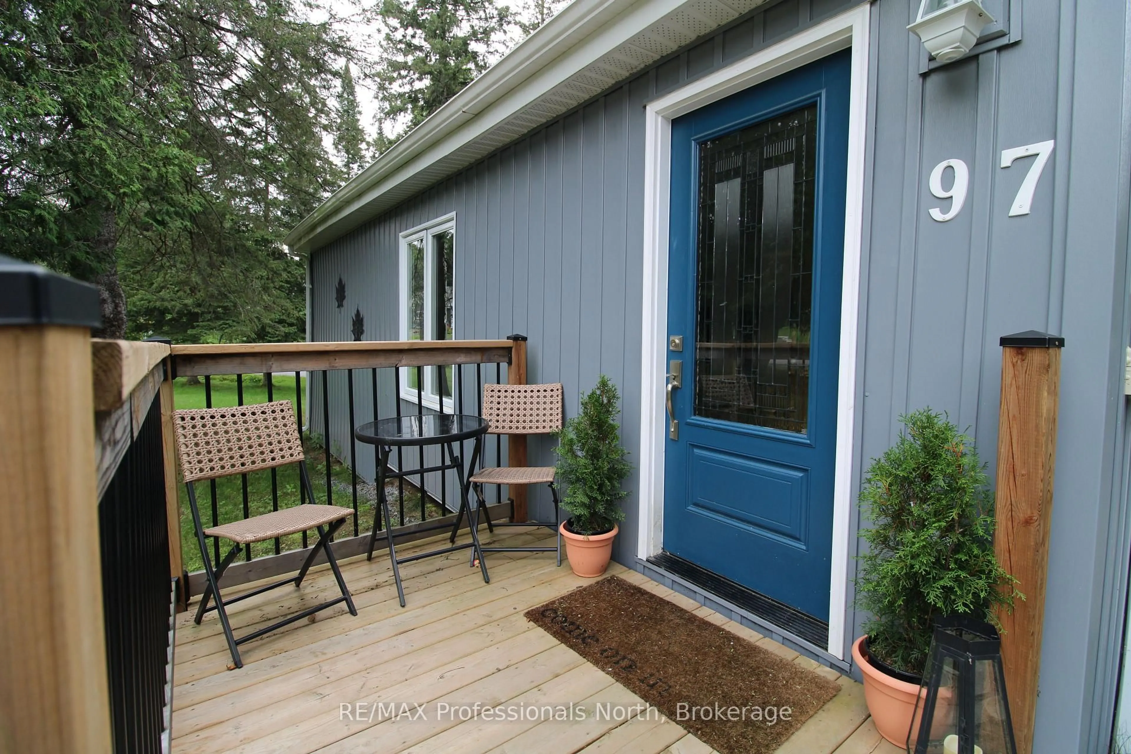 Patio, unknown for 97 CHAFFEY TOWNSHIP Rd, Huntsville Ontario P1H 1C8