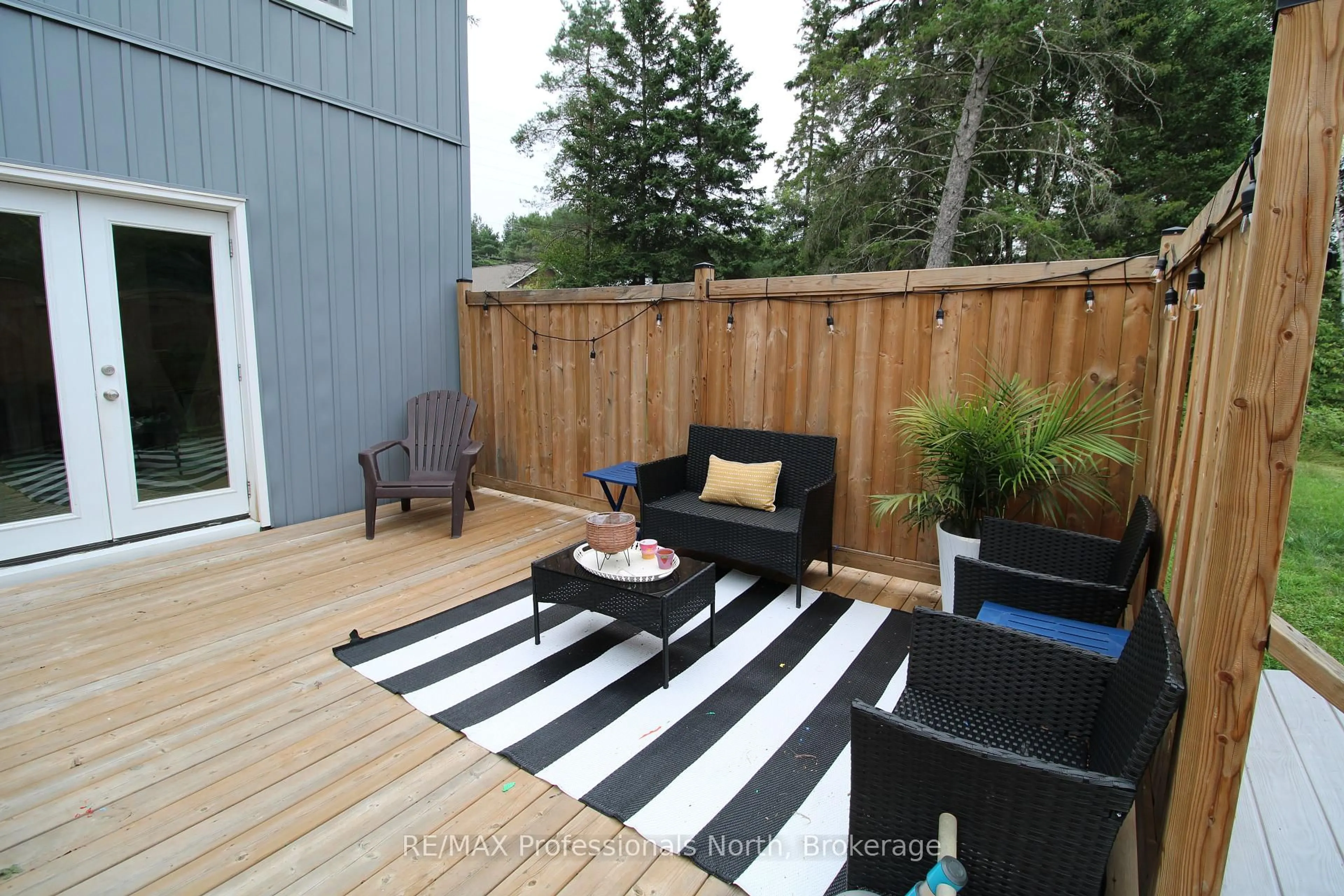 Patio, unknown for 97 CHAFFEY TOWNSHIP Rd, Huntsville Ontario P1H 1C8
