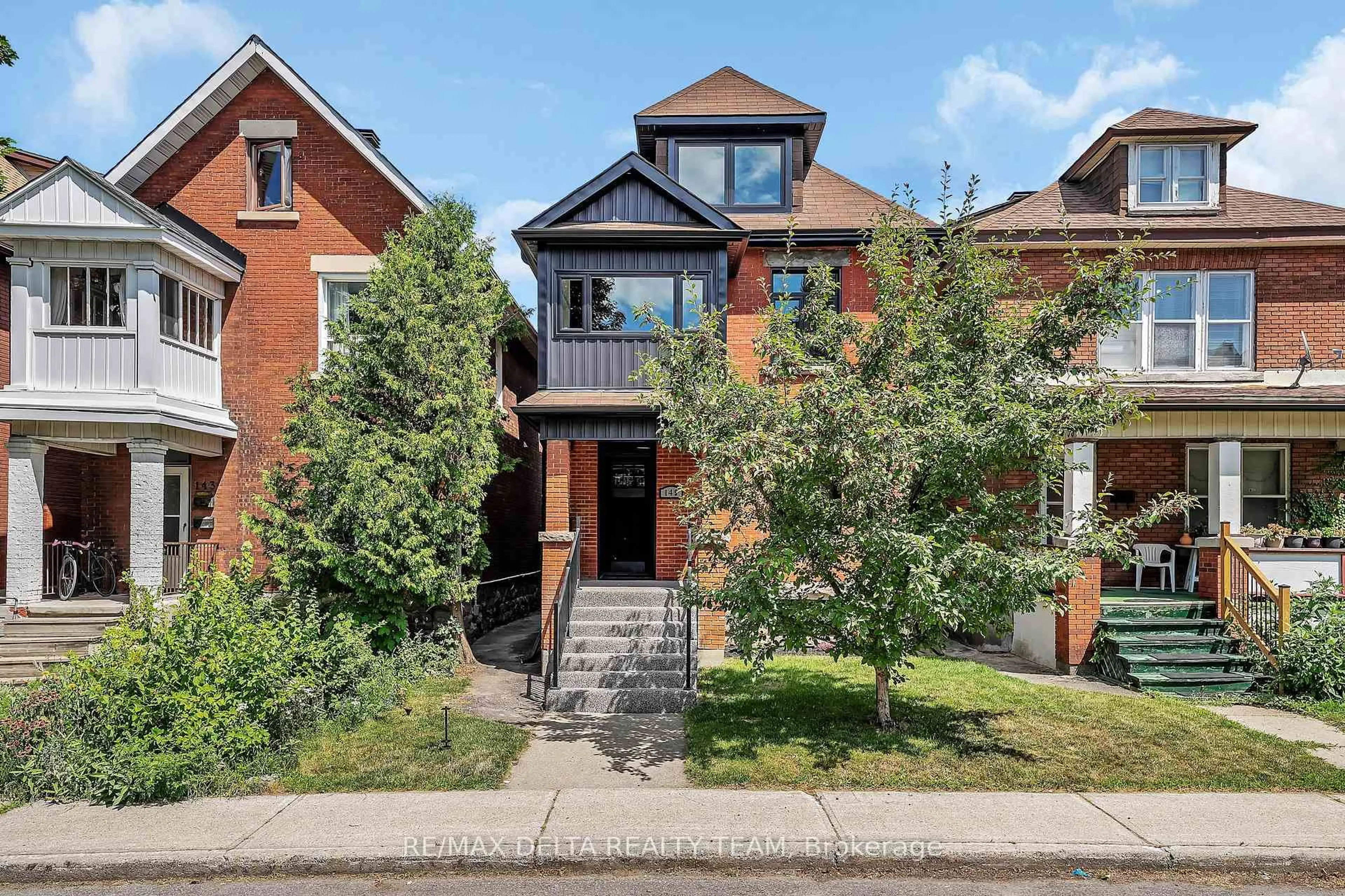 Home with brick exterior material, street for 145 Spadina Ave, Ottawa Ontario K1Y 2C2