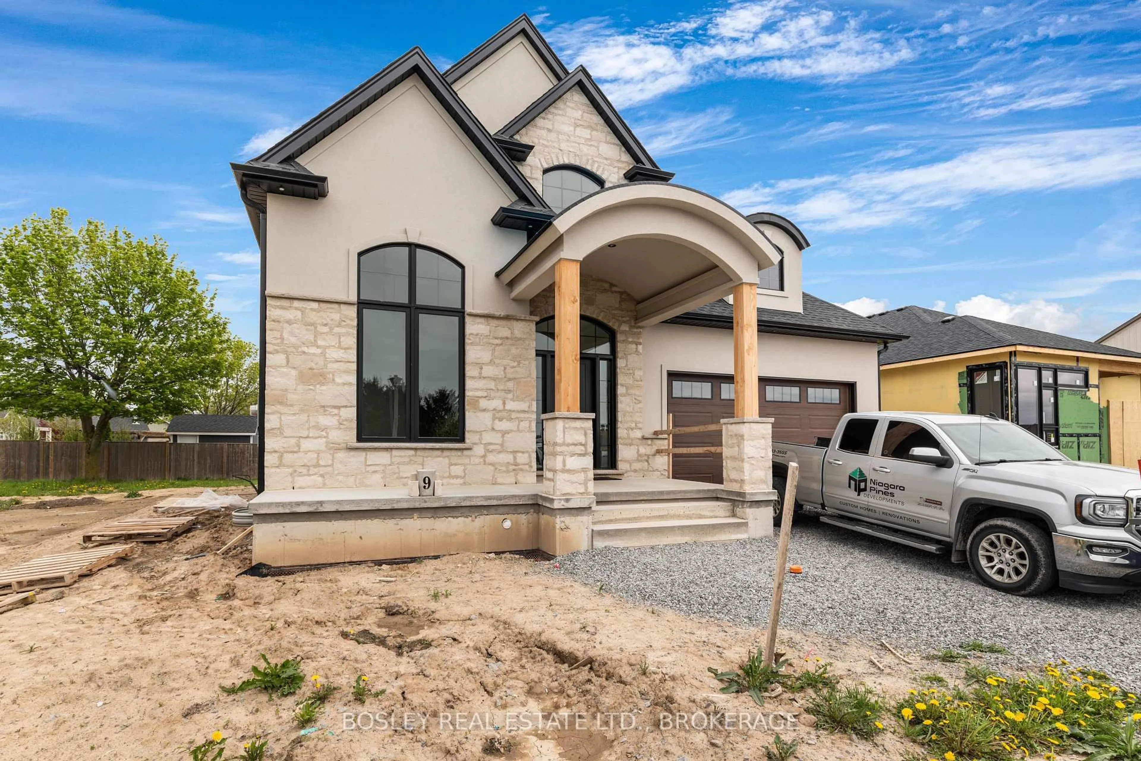 Home with brick exterior material, street for 9 OAKLEY Dr, Niagara-on-the-Lake Ontario L0S 1J0