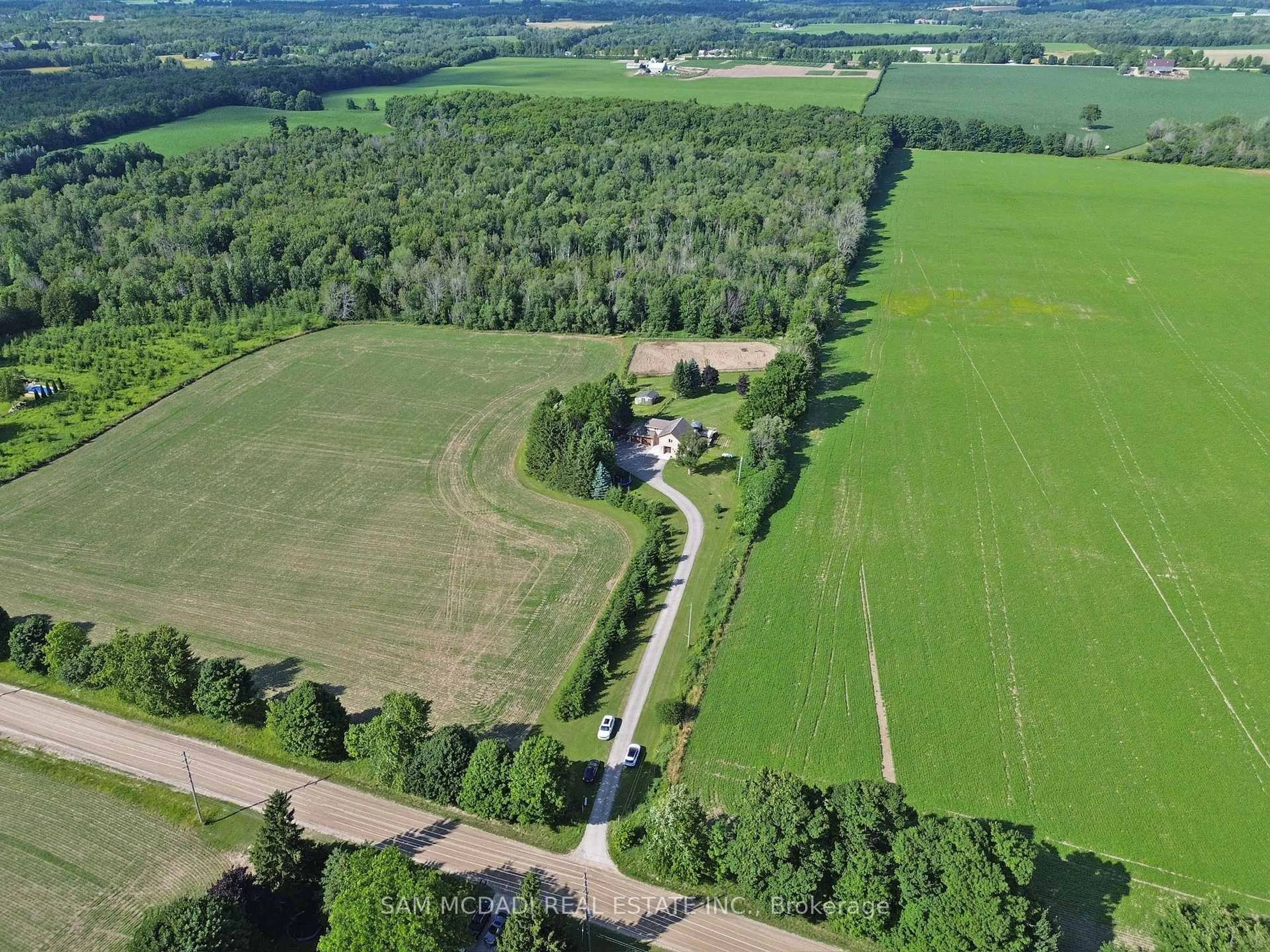 A pic from outside/outdoor area/front of a property/back of a property/a pic from drone, unknown for 5745 Fourth Line, Guelph/Eramosa Ontario N0B 2K0