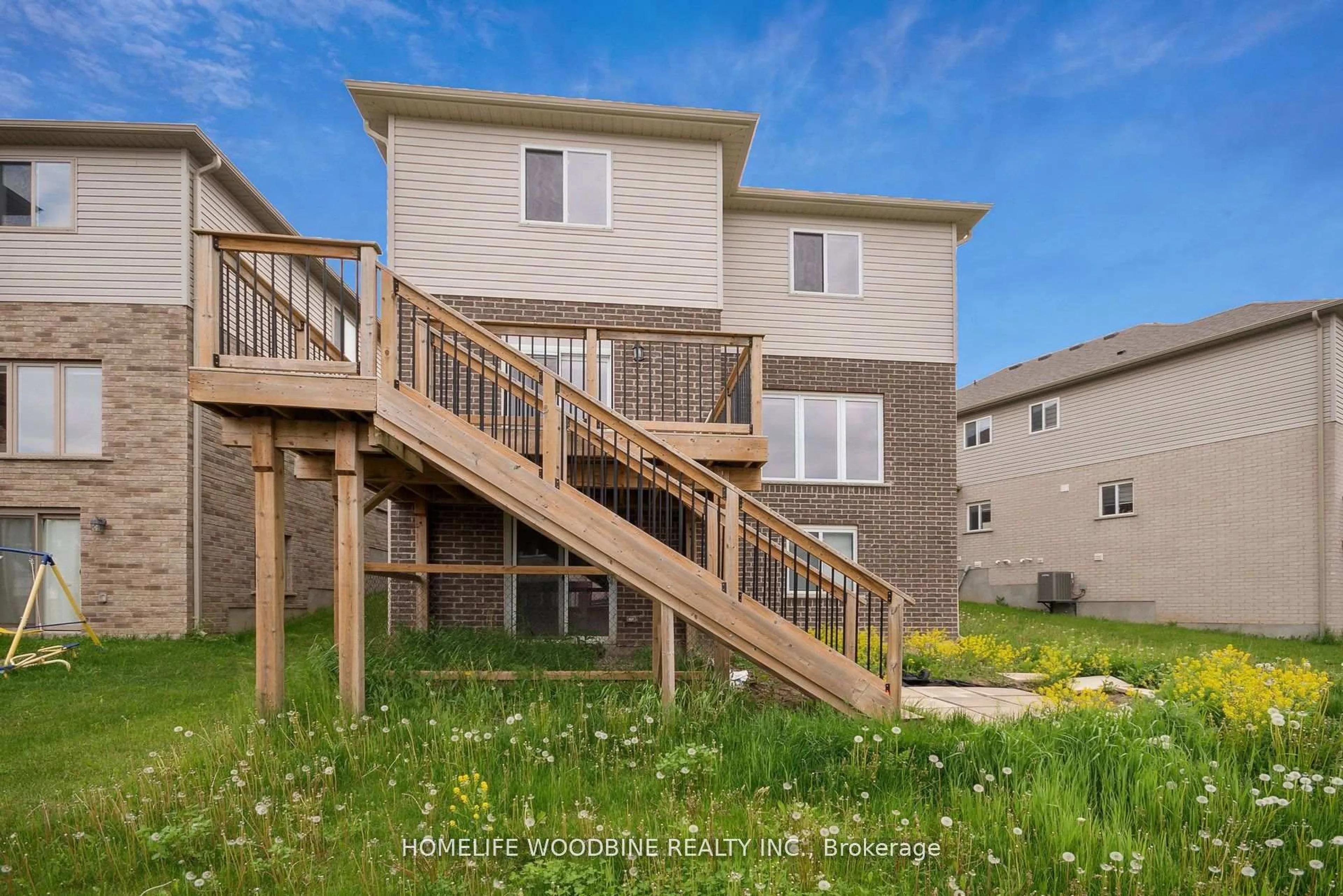 Unknown for 2823 Asima Dr, London South Ontario N6M 0B4