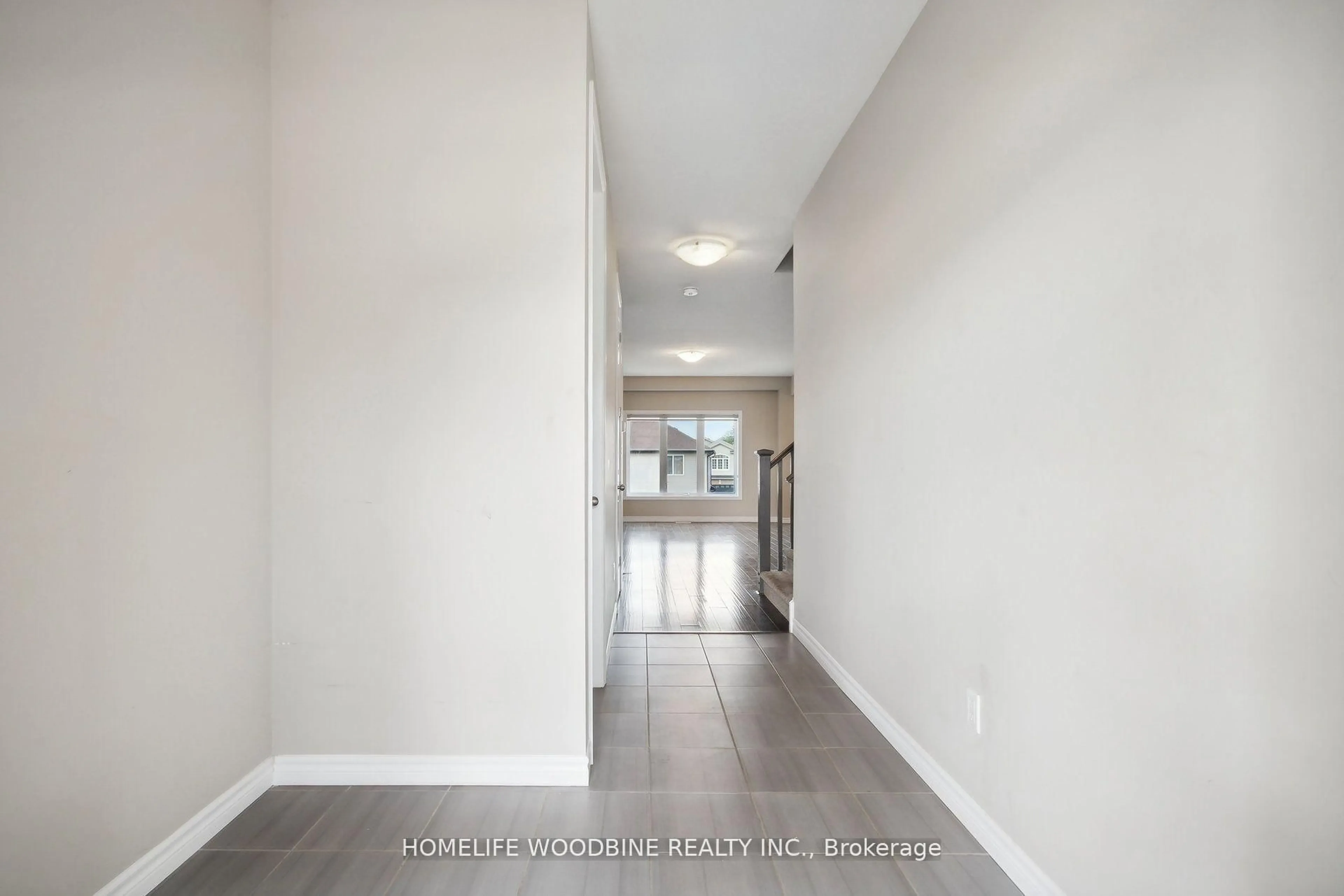 Unknown for 2823 Asima Dr, London South Ontario N6M 0B4