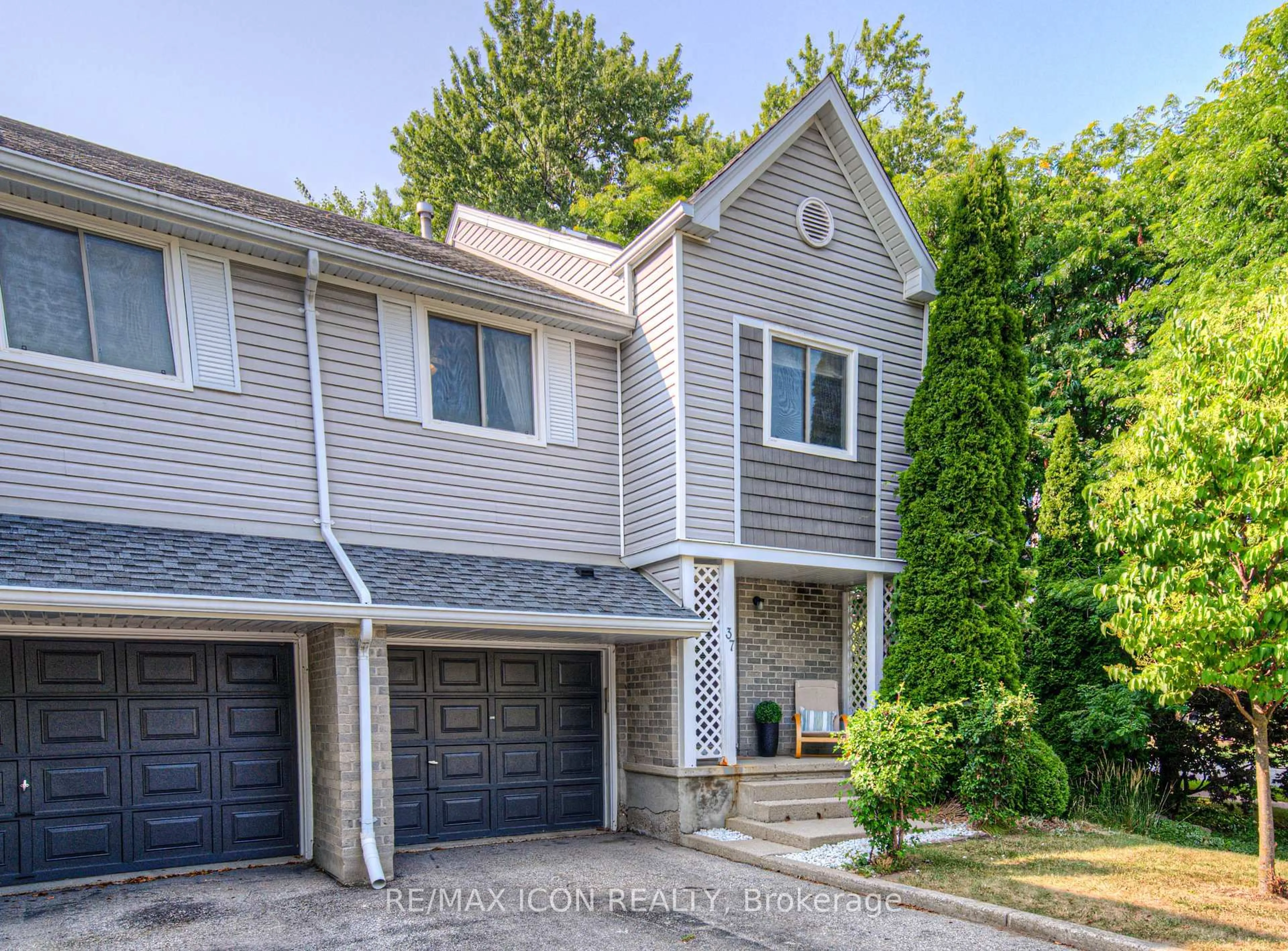 Unknown for 54 Green Valley Dr #37, Kitchener Ontario N2P 2A1