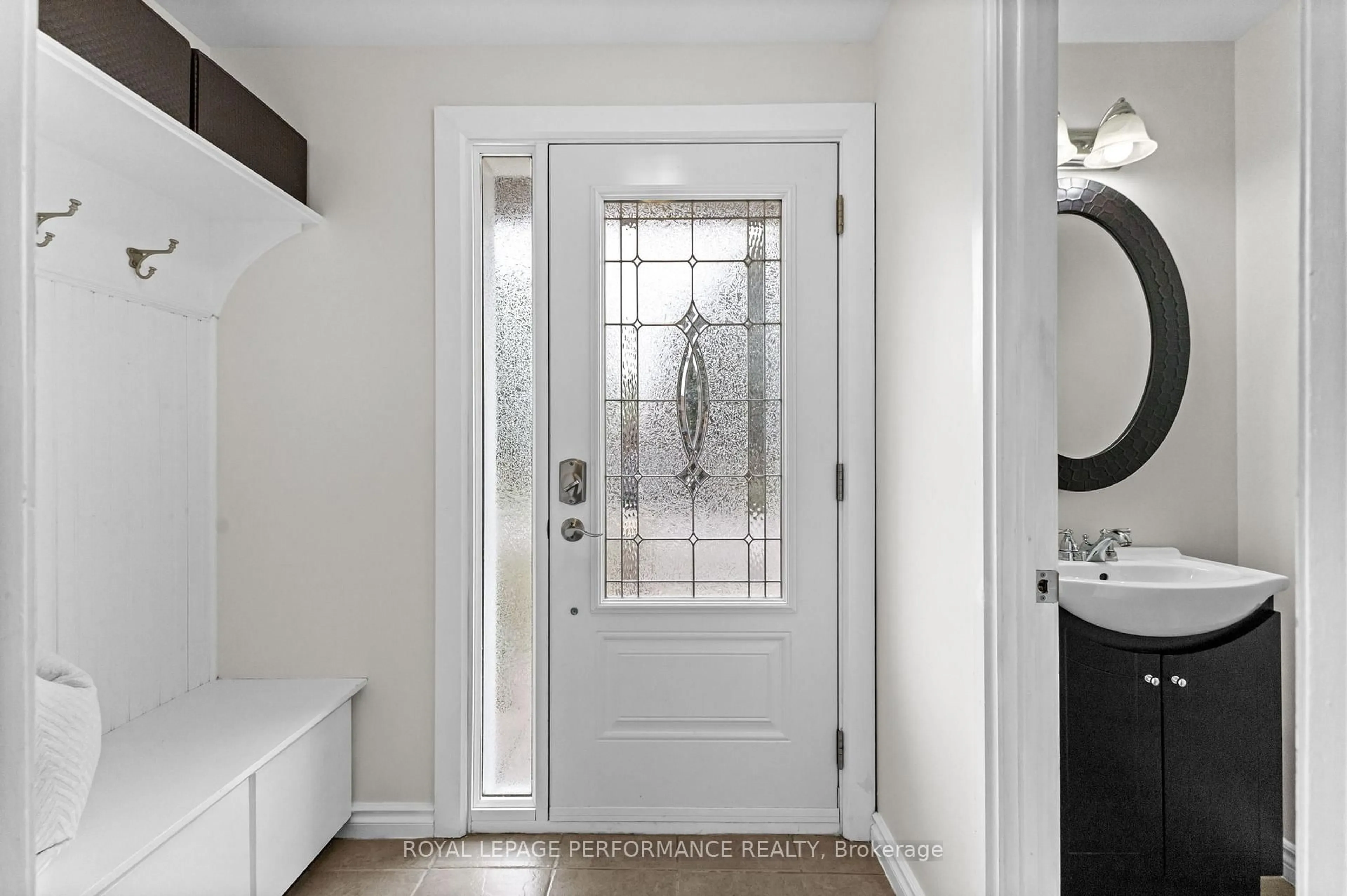 Indoor entryway for 36 Berkshire Way, Barrhaven Ontario K2J 2B2