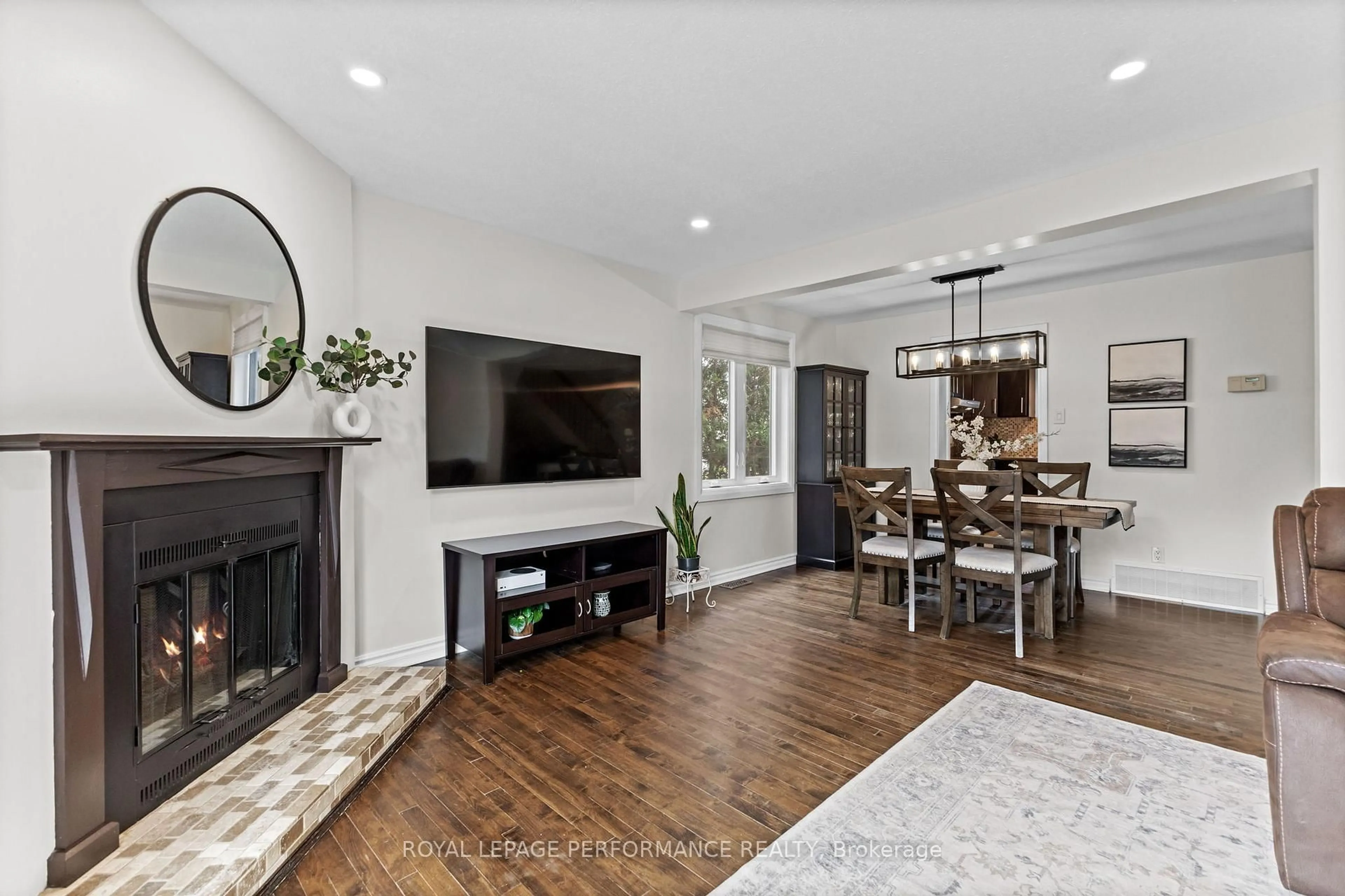 Living room with furniture, unknown for 36 Berkshire Way, Barrhaven Ontario K2J 2B2