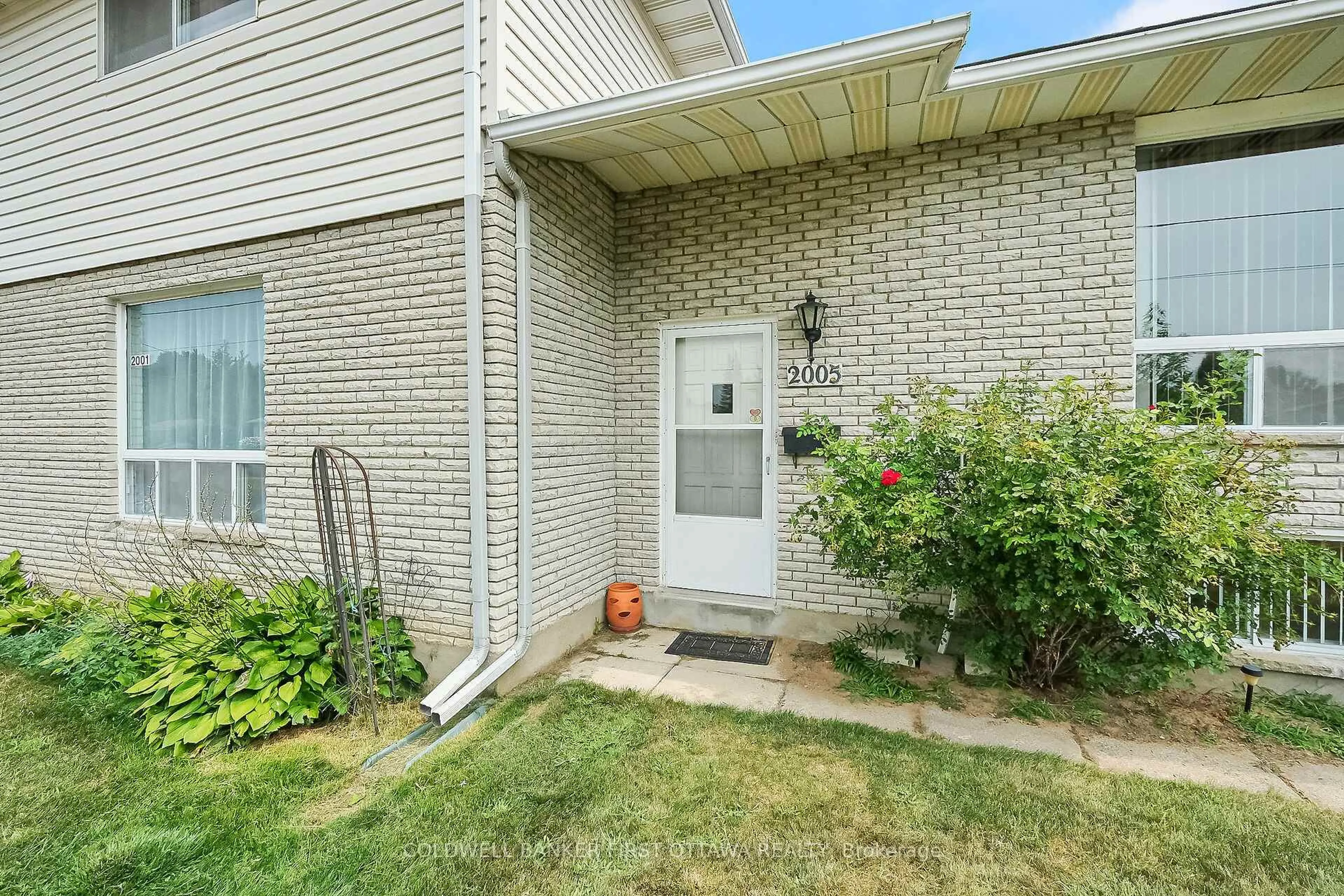 Unknown for 2005 Boyer Rd, Orleans Ontario K1C 1R5