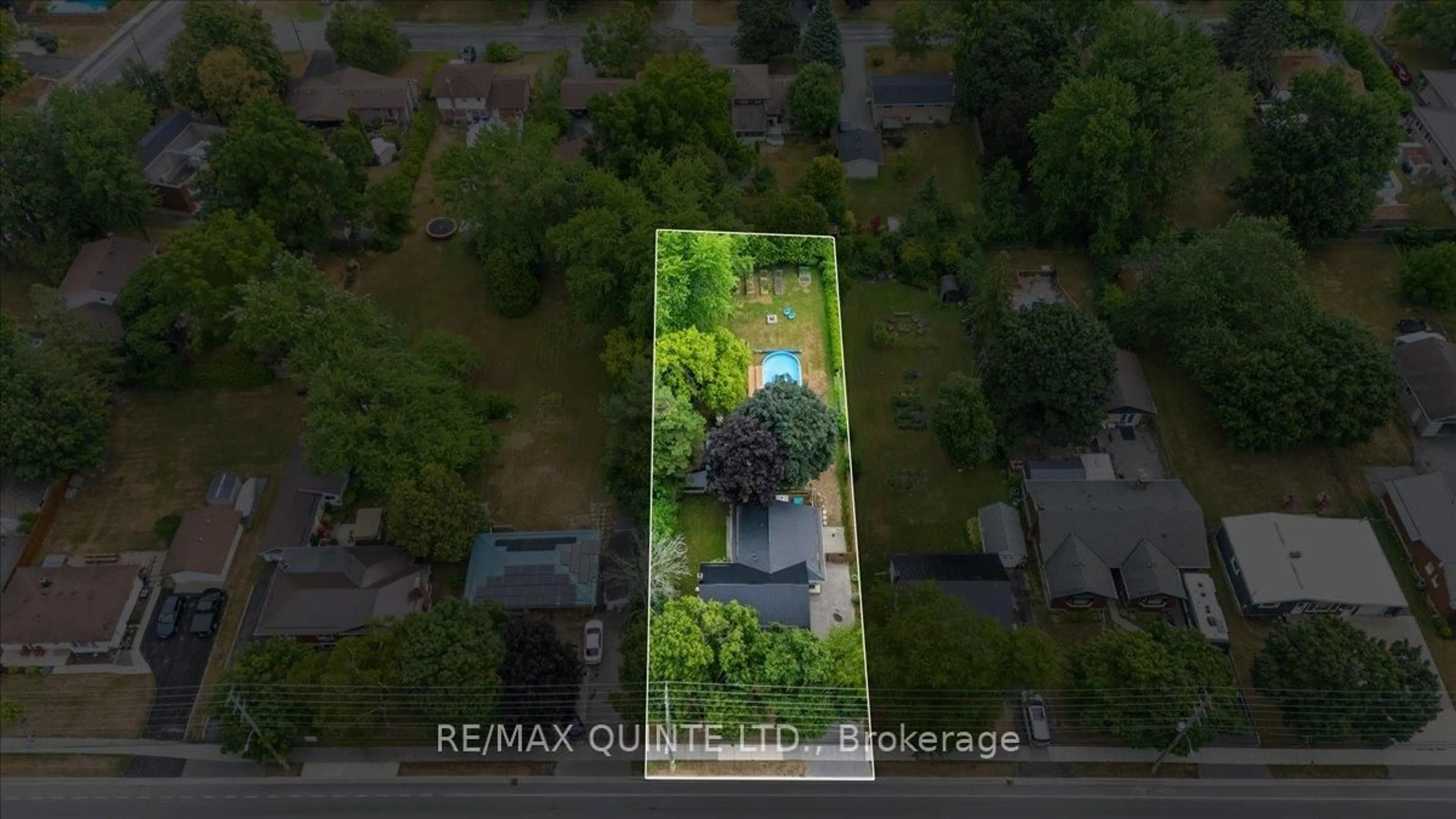 A pic from outside/outdoor area/front of a property/back of a property/a pic from drone, street for 169 Avondale Rd, Belleville Ontario K8P 4G4