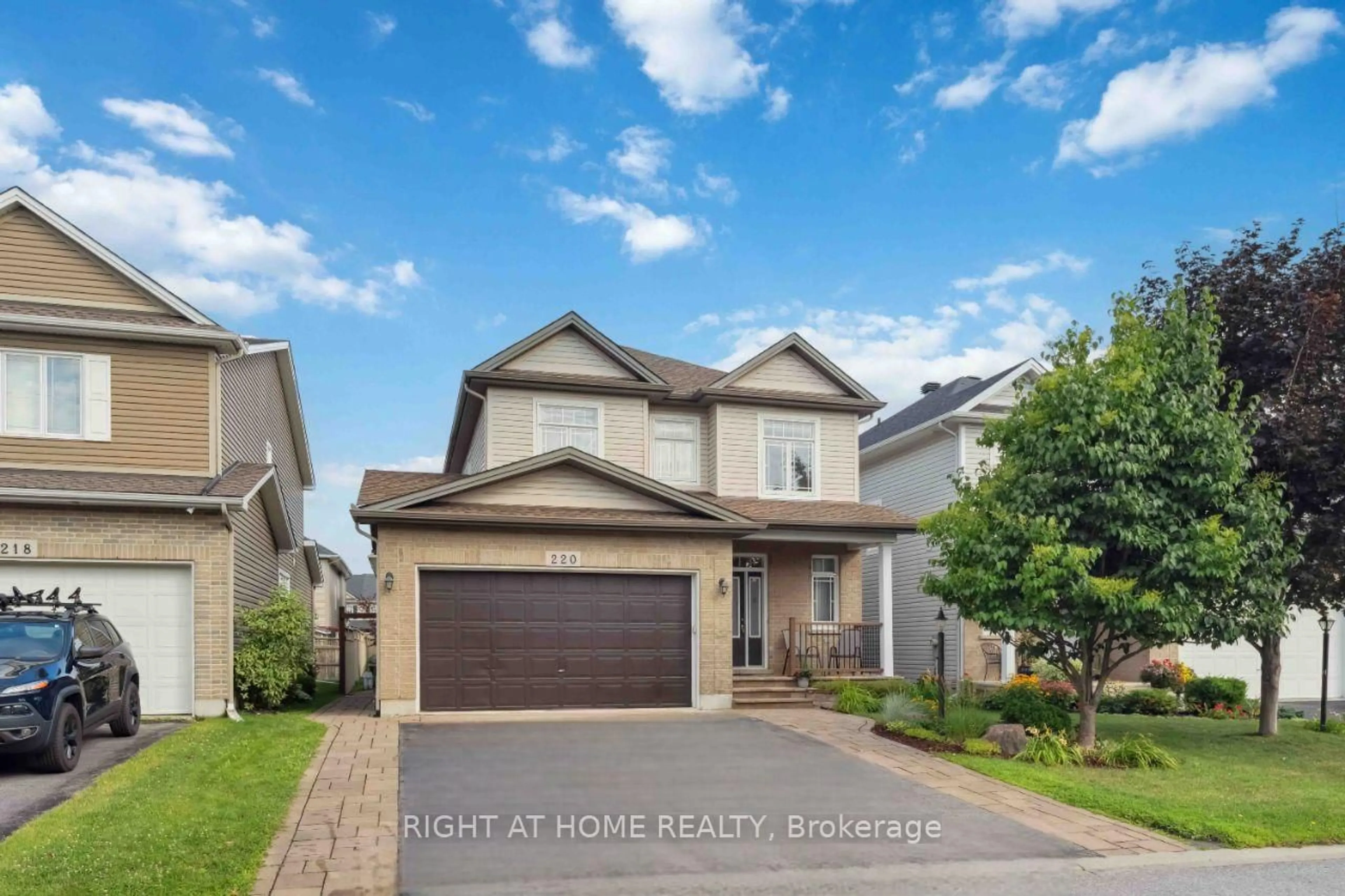 Unknown for 220 Celtic Ridge Cres, Ottawa Ontario K2W 0C1