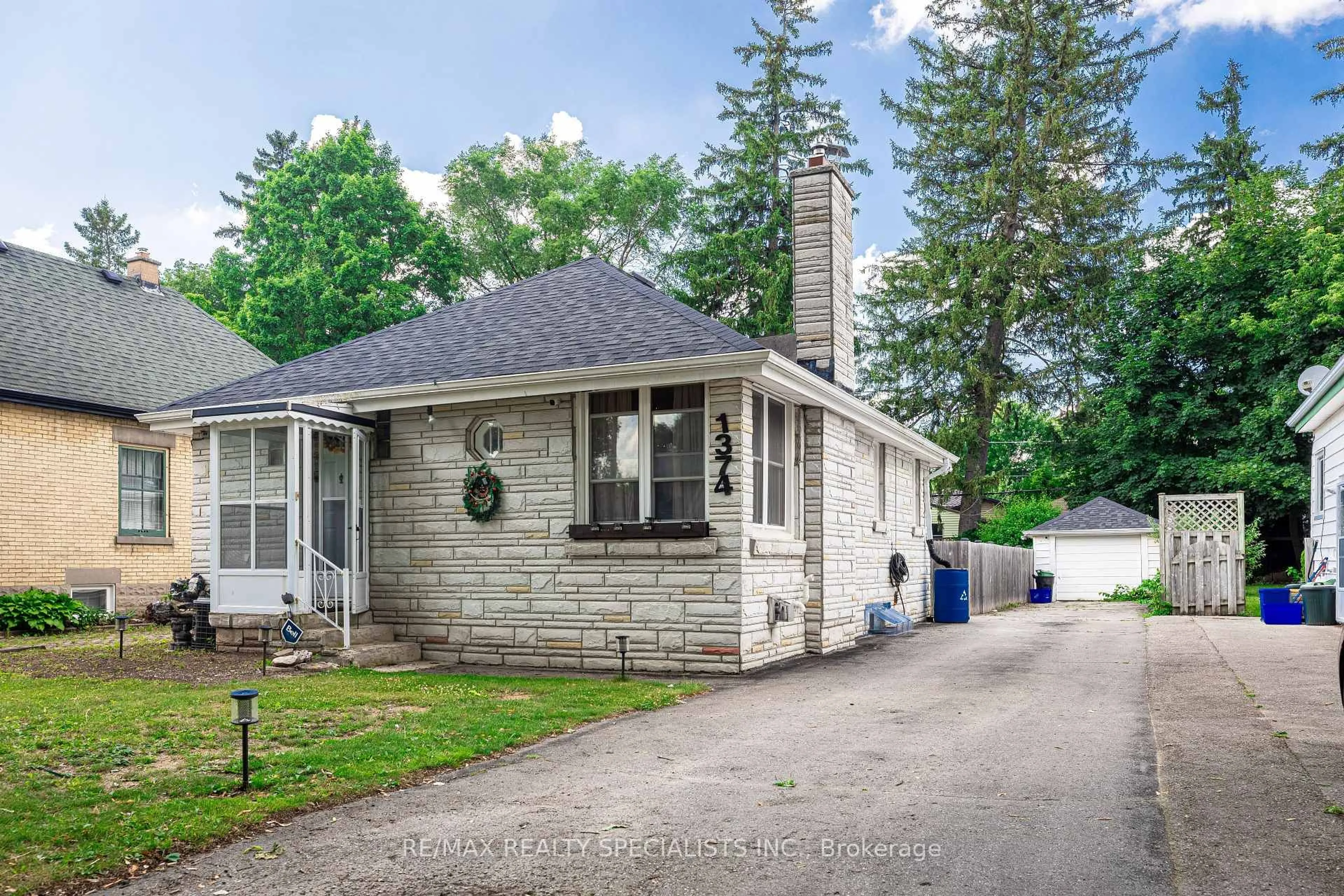 Unknown for 1374 Wilton Ave, London East Ontario N5W 2H6