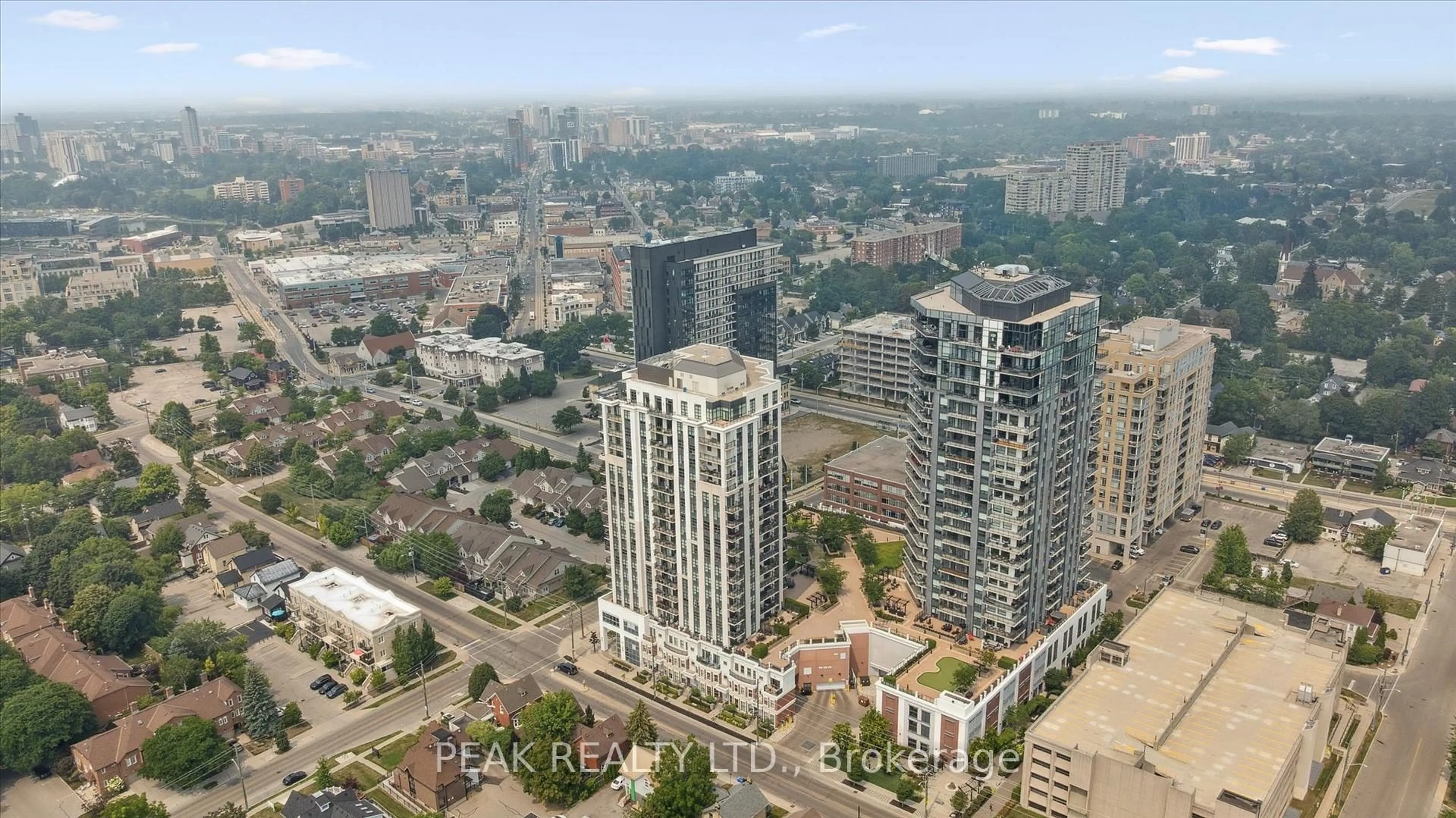 Blurry image for 144 Park St #1606, Waterloo Ontario N2L 0B6