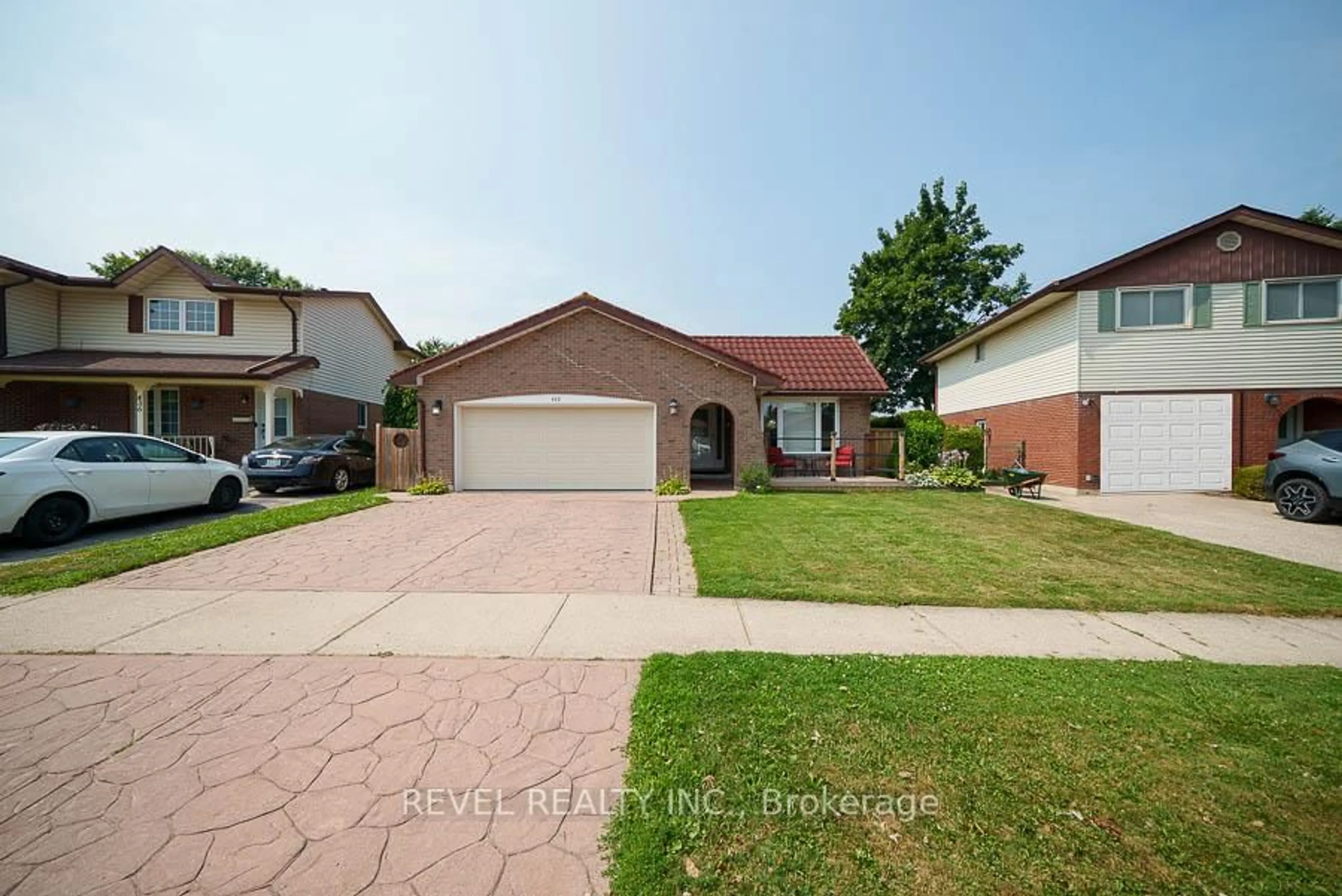 Home with brick exterior material, street for 432 Manitoba Rd, Woodstock Ontario N4S 8N8