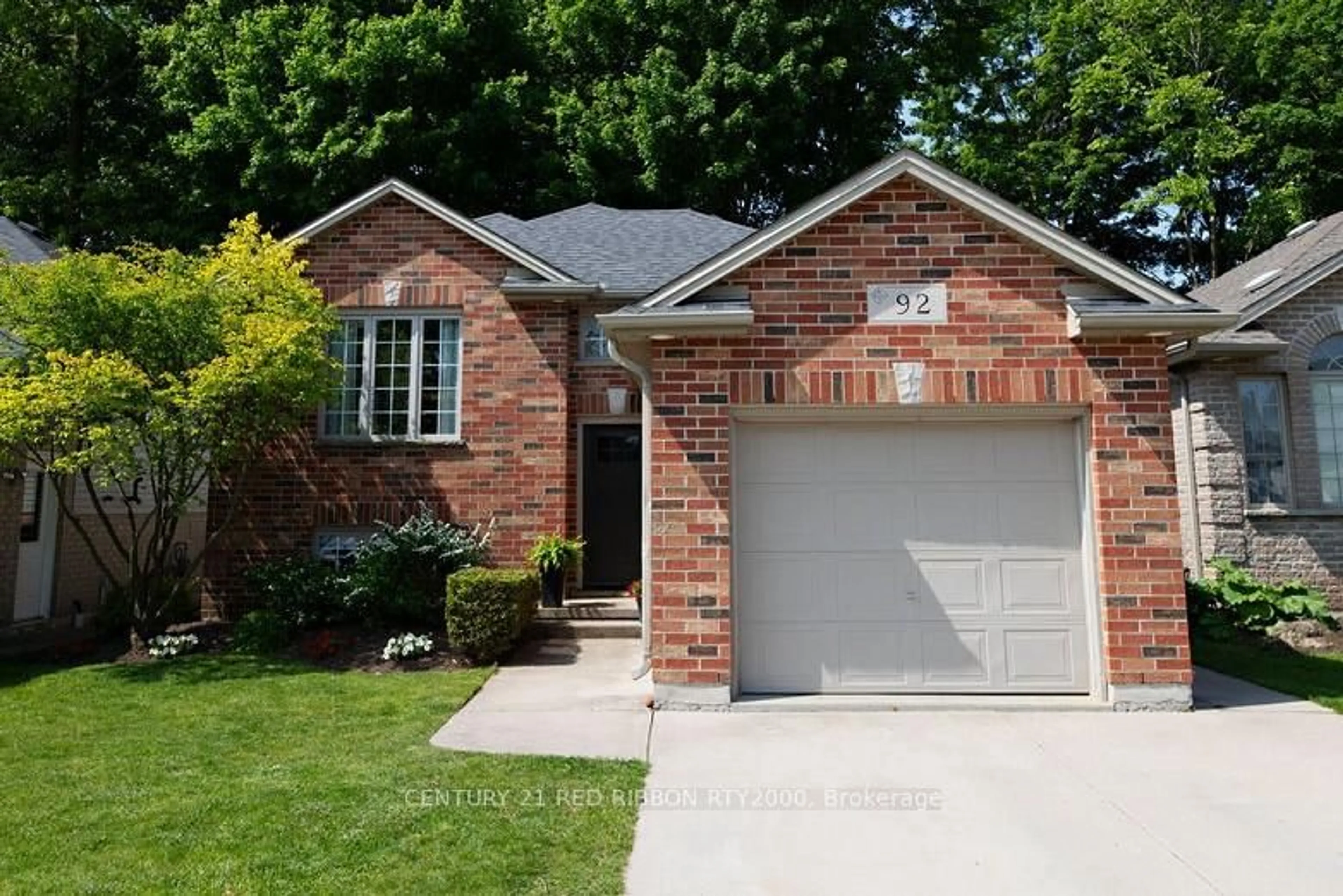 Home with brick exterior material, street for 92 Ridge St, Strathroy-Caradoc Ontario N7G 4K1