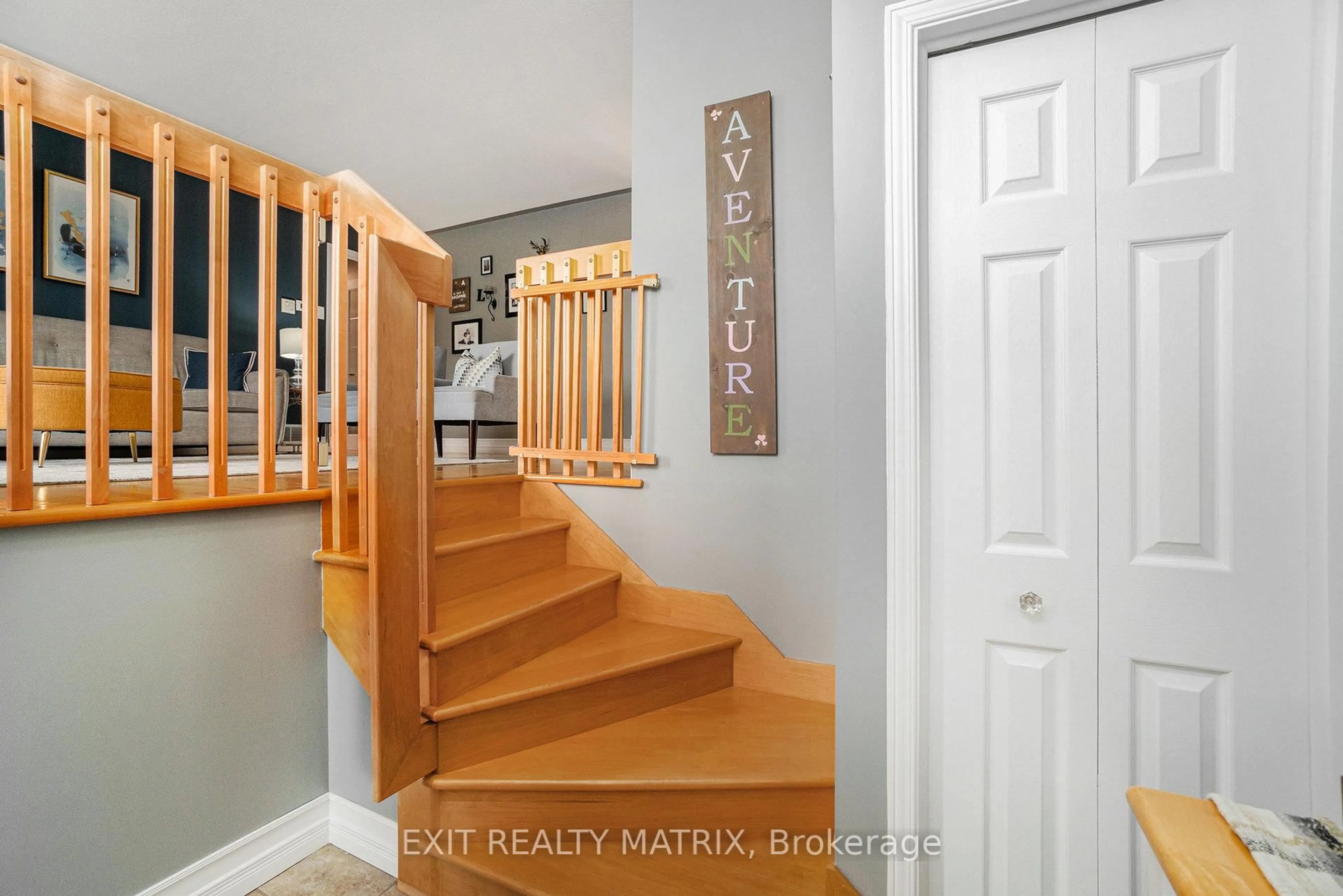 Indoor entryway for 62 FAUCHER Blvd, Casselman Ontario K0A 1M0