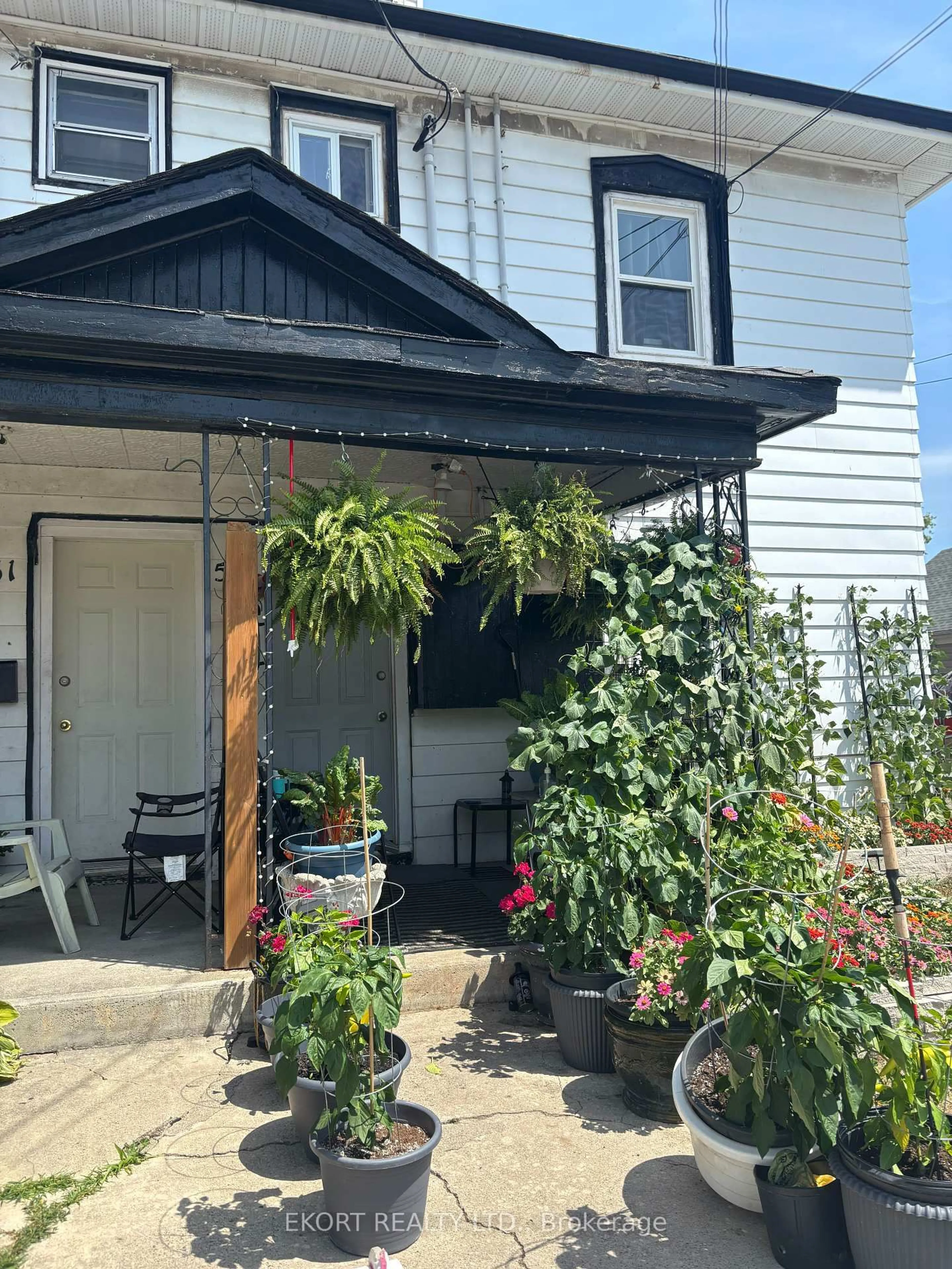 Unknown for 59-61 St Charles St, Belleville Ontario K8P 2W1