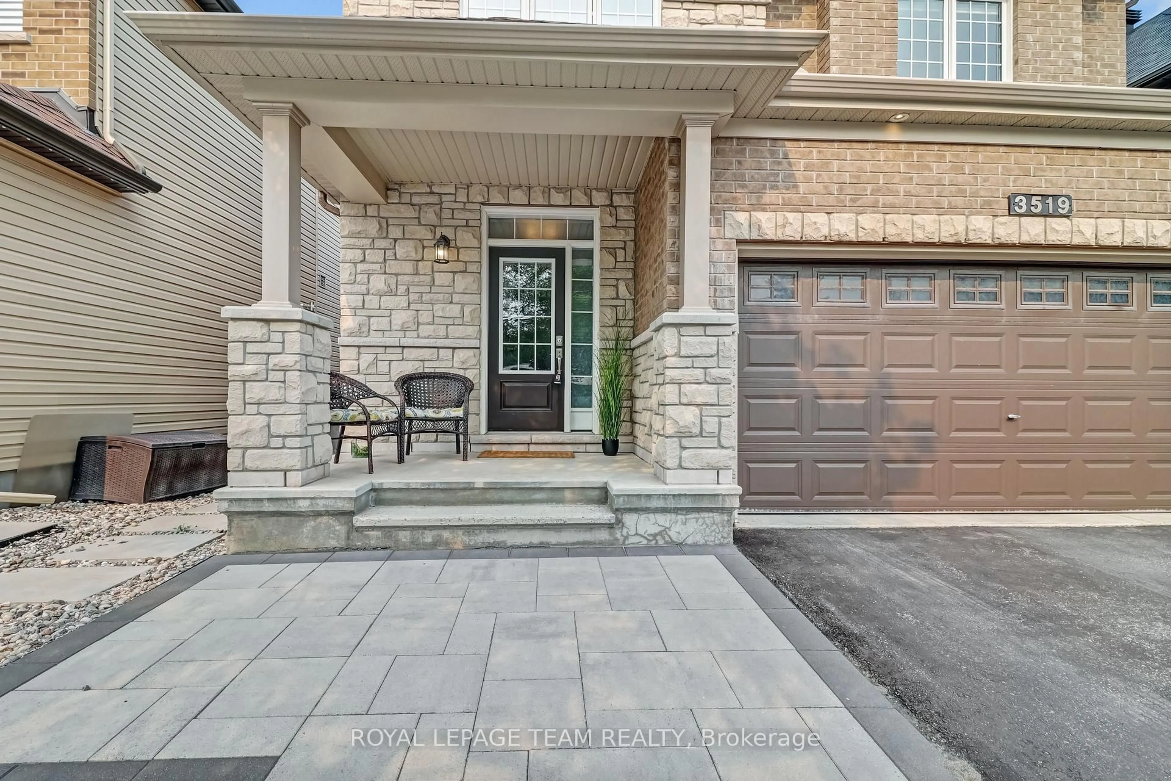 Unknown for 3519 Woodroffe Ave, Ottawa Ontario K2G 7A7