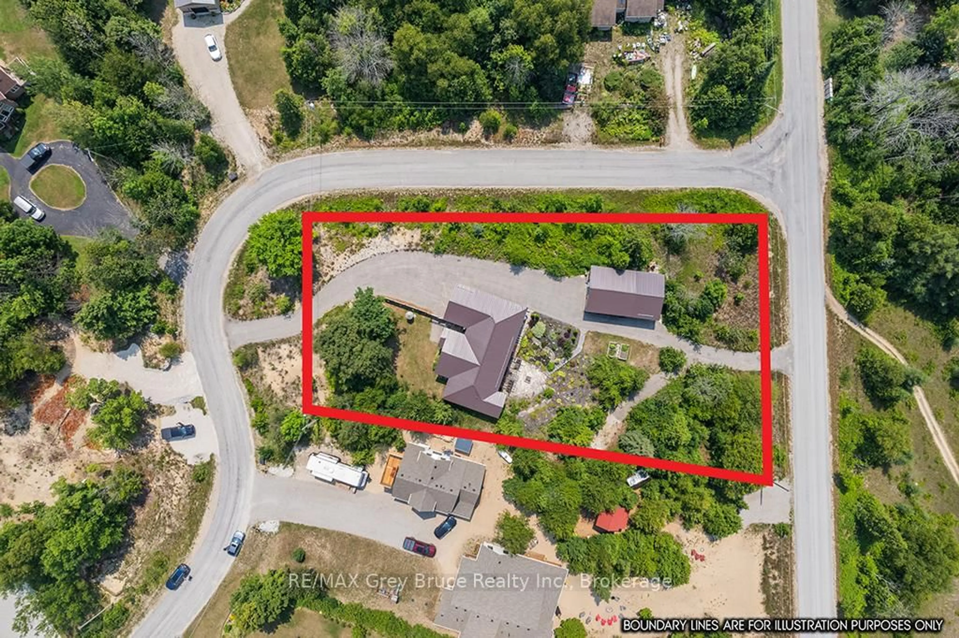 A pic from outside/outdoor area/front of a property/back of a property/a pic from drone, street for 6 Beechwood Dr, South Bruce Peninsula Ontario N0H 2T0