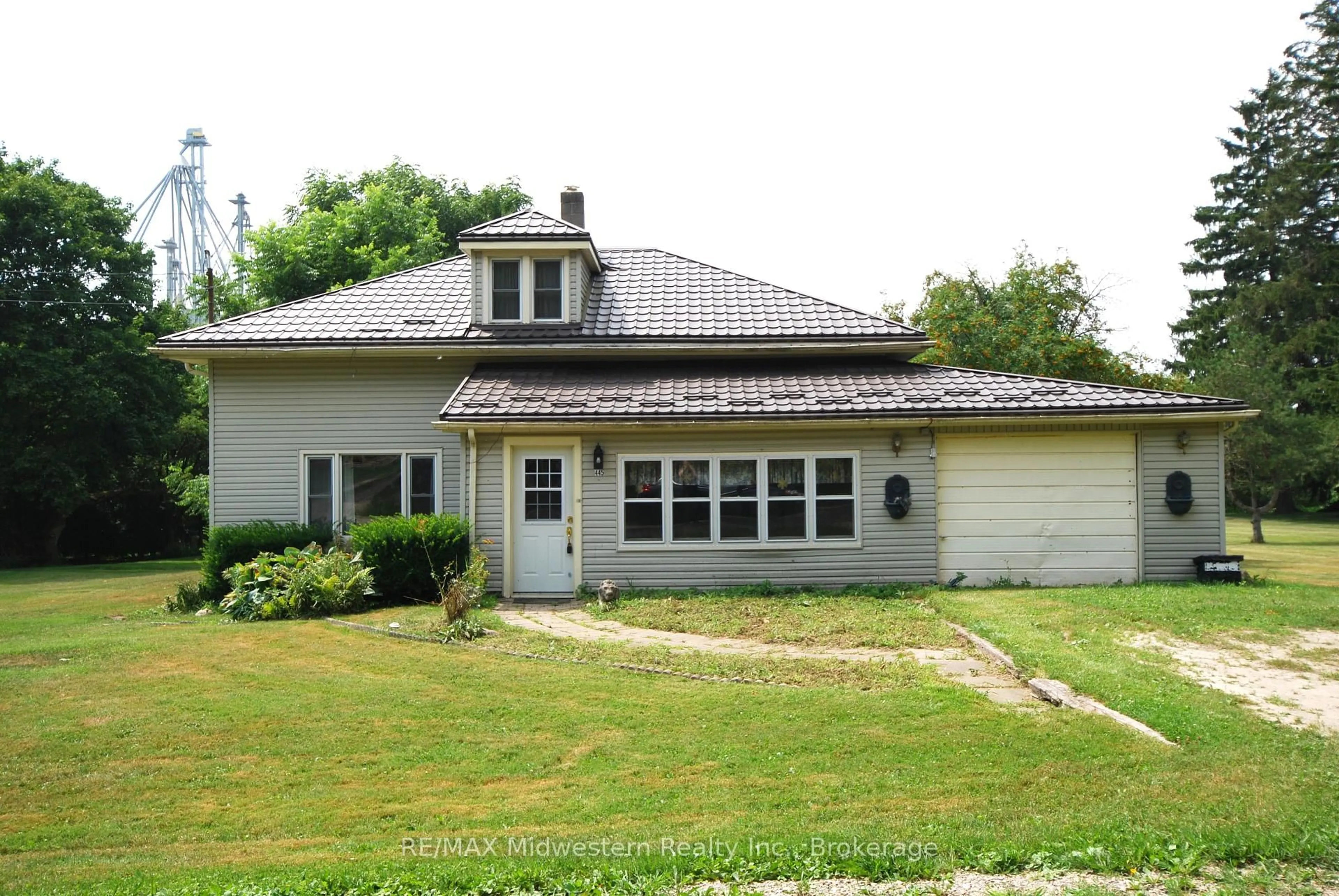 Unknown for 445 Brunswick St, Minto Ontario N0G 2P0