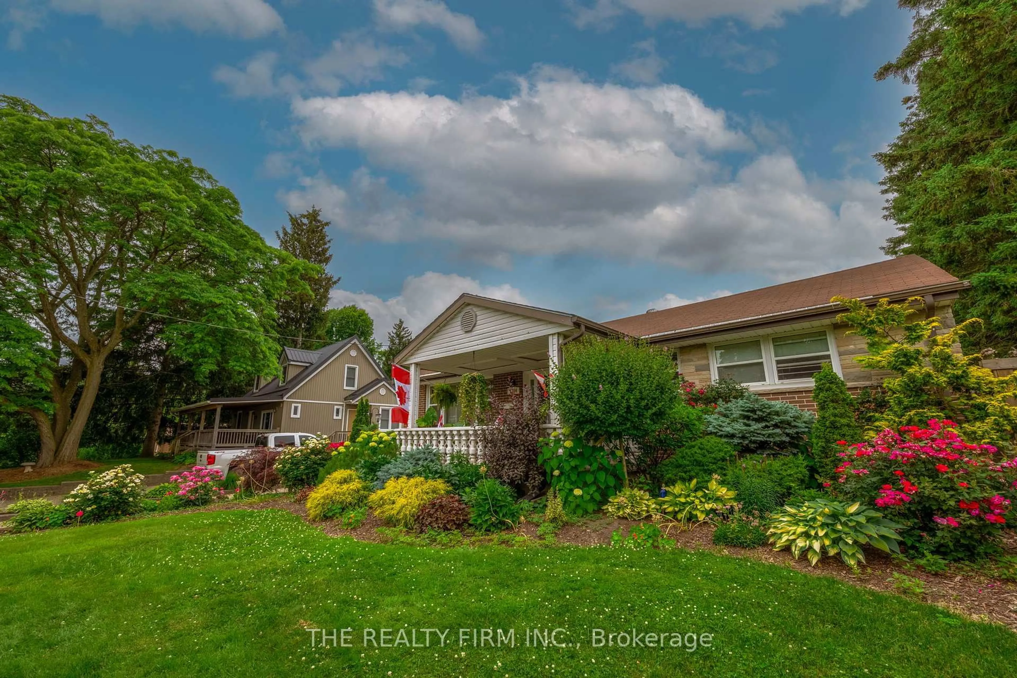 Unknown for 1864 Parkhurst Ave, London East Ontario N5V 2C3