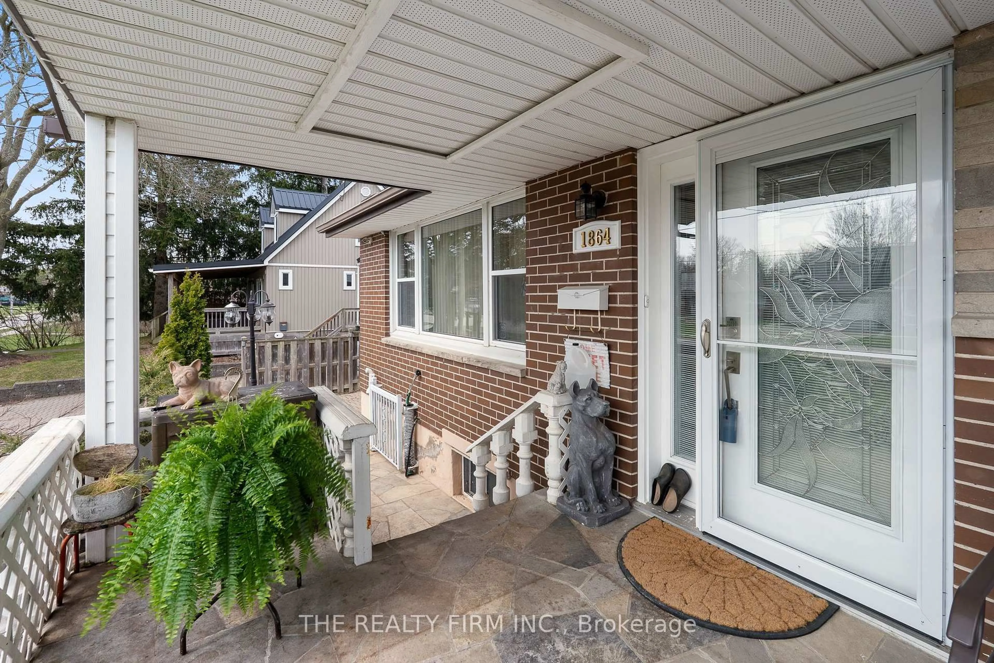 Unknown for 1864 Parkhurst Ave, London East Ontario N5V 2C3