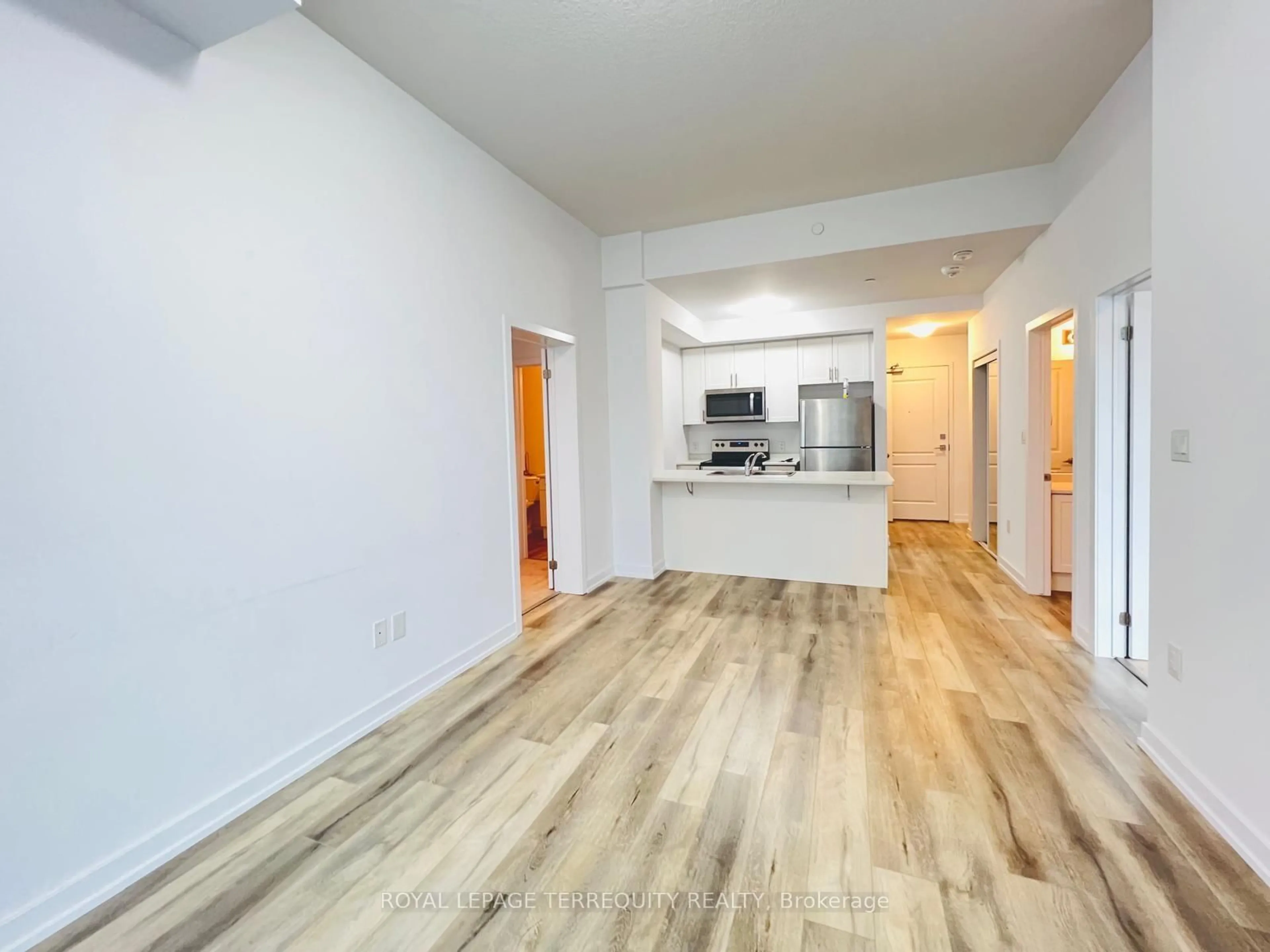 A pic of a room for 470 Dundas St #117, Hamilton Ontario L8B 2A6