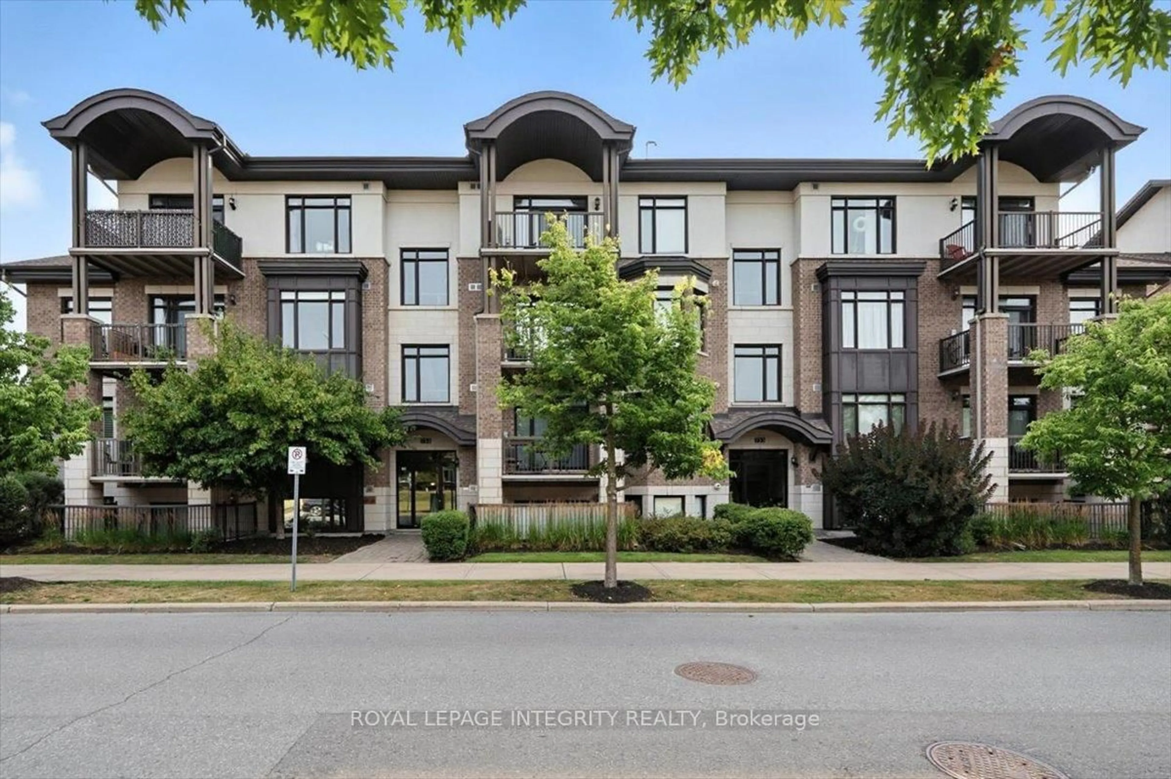 Patio, unknown for 755 Beauparc Private #202, Ottawa Ontario K1J 0A2